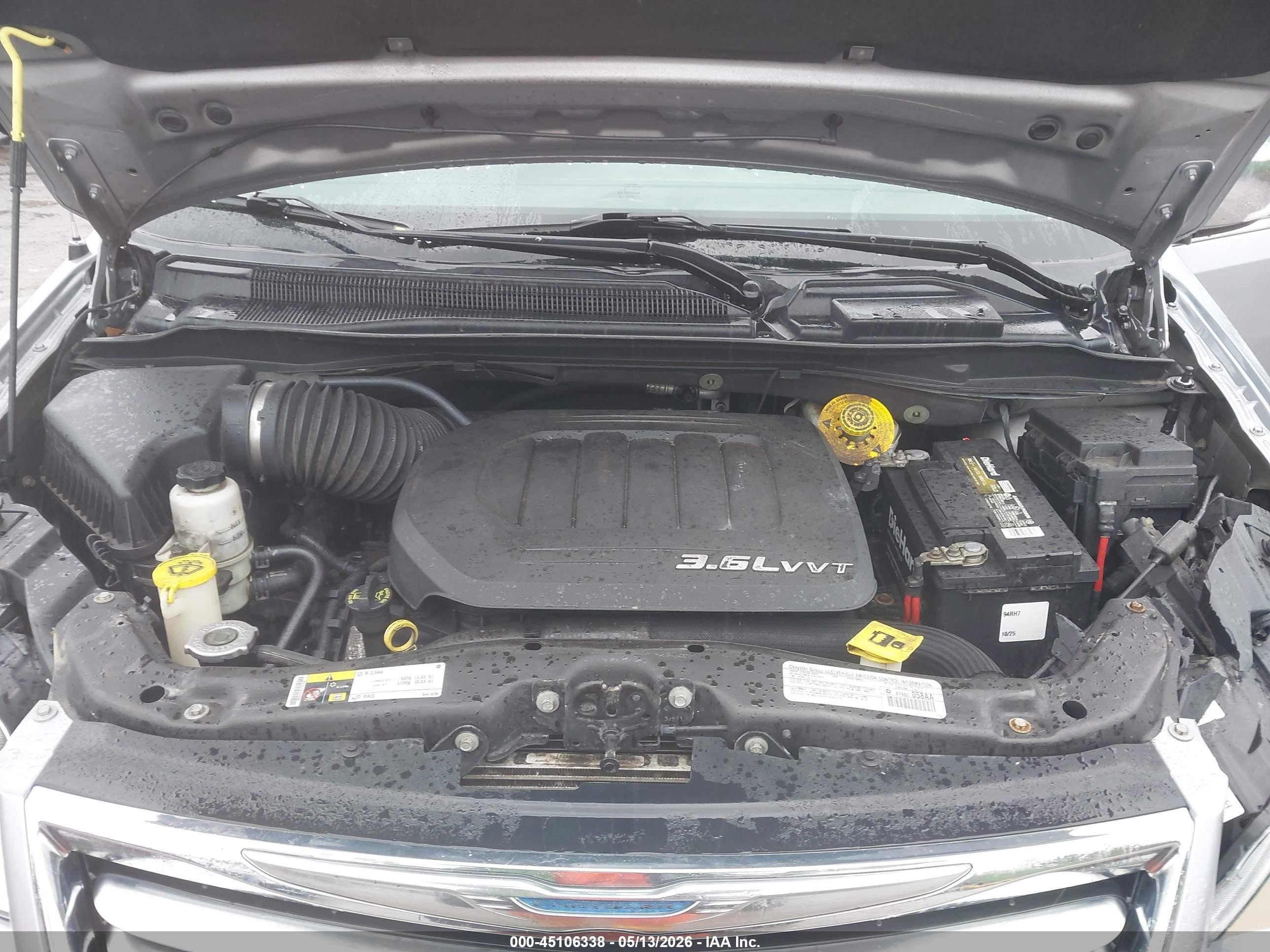 2014 Chrysler Town & Country Touring-l Серебряный vin: 2C4RC1CG0ER257265