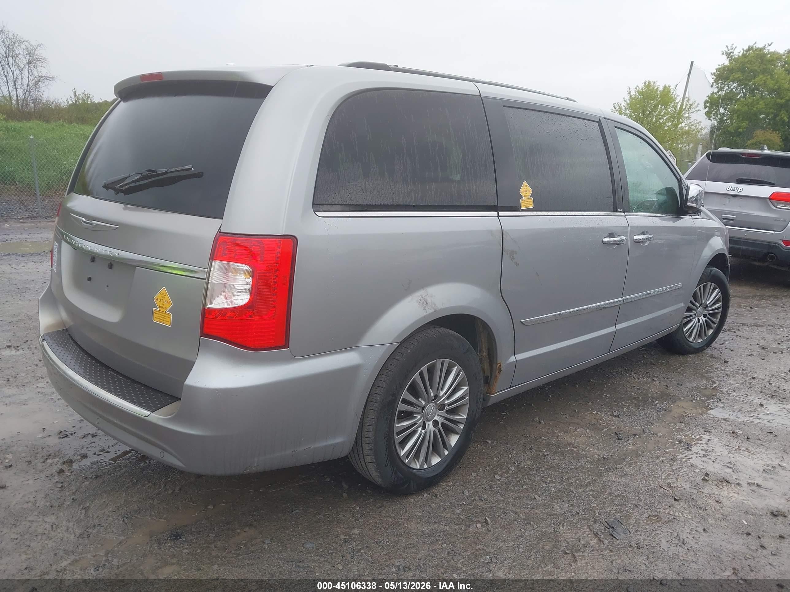 2014 Chrysler Town & Country Touring-l Серебряный vin: 2C4RC1CG0ER257265