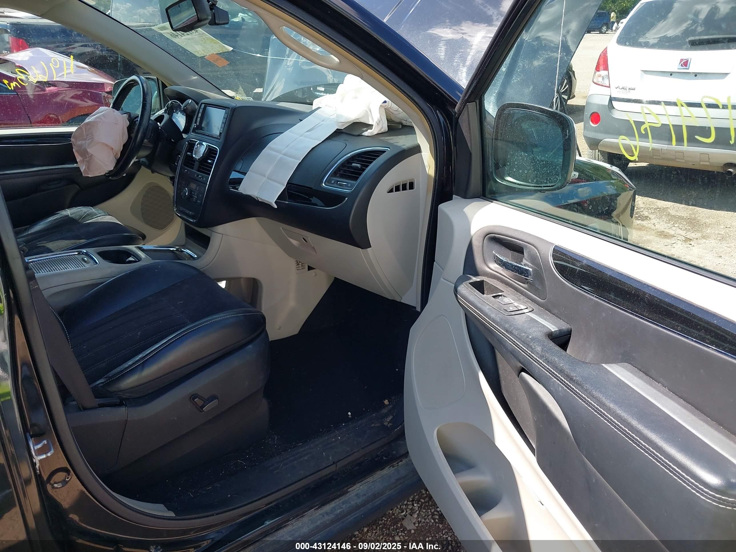 2014 Chrysler Town & Country Touring-l 30th Anniversary Black vin: 2C4RC1CG0ER274728