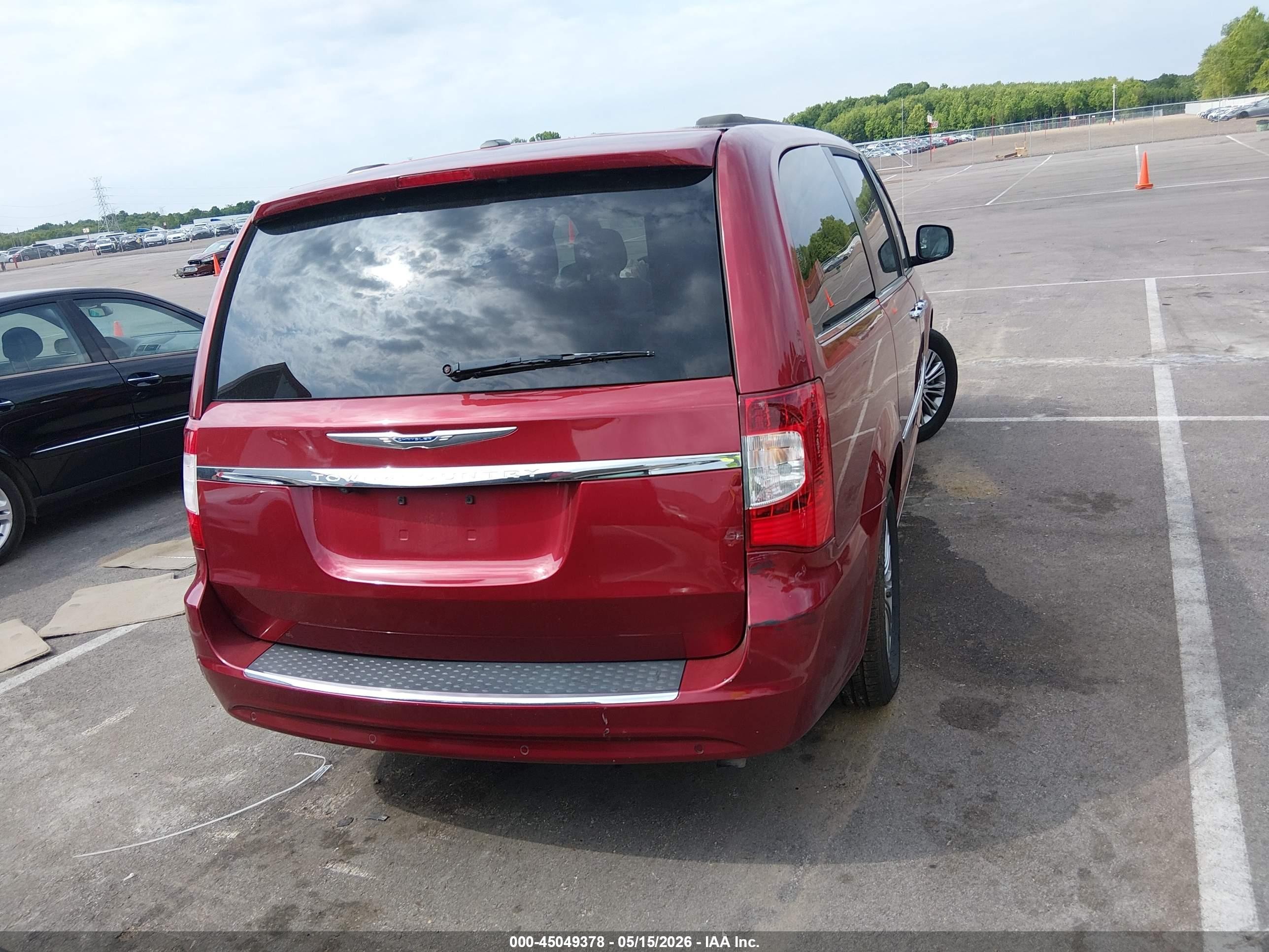 2014 Chrysler Town & Country Touring-l Red vin: 2C4RC1CG0ER367927