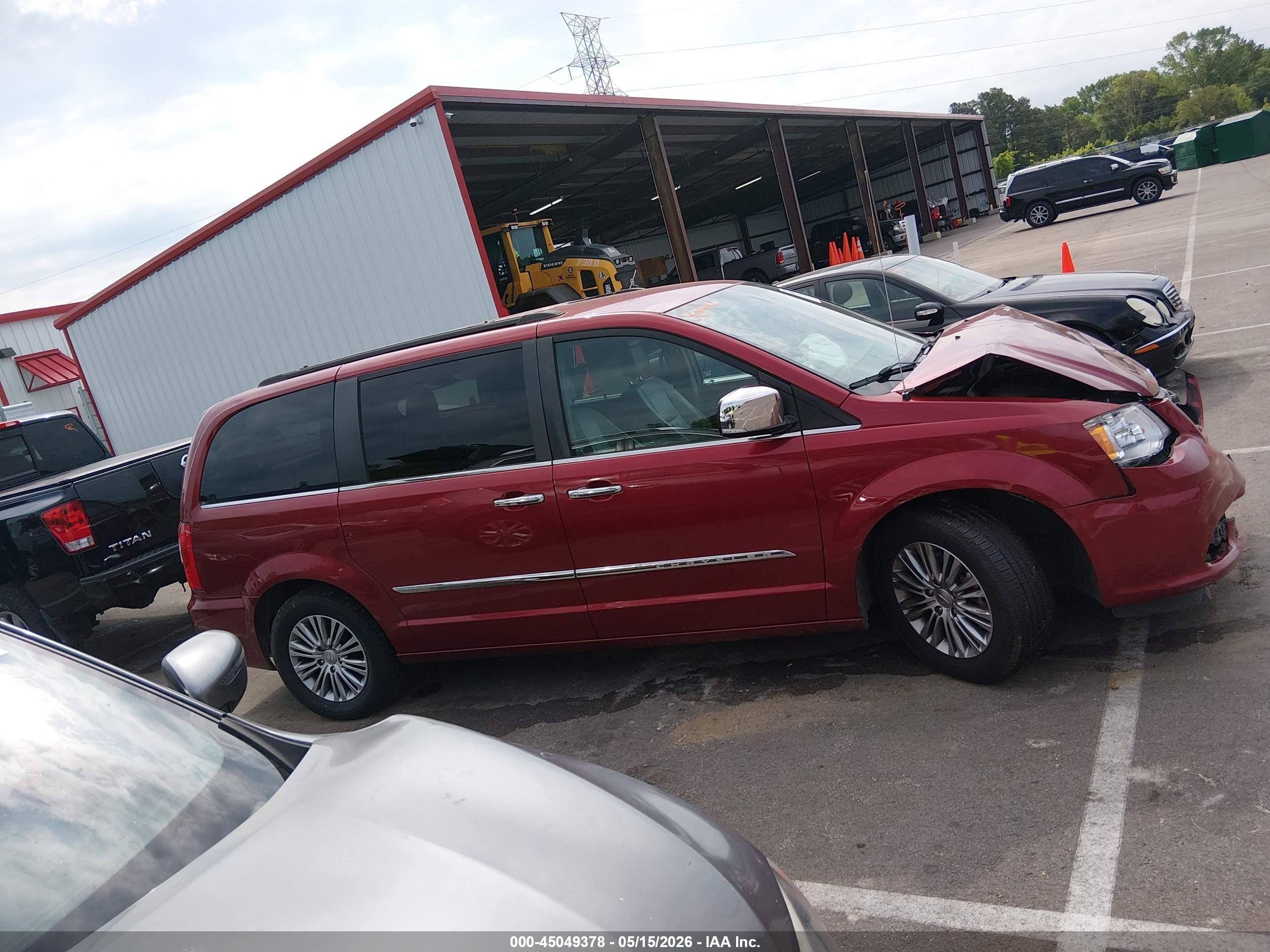 2014 Chrysler Town & Country Touring-l Red vin: 2C4RC1CG0ER367927