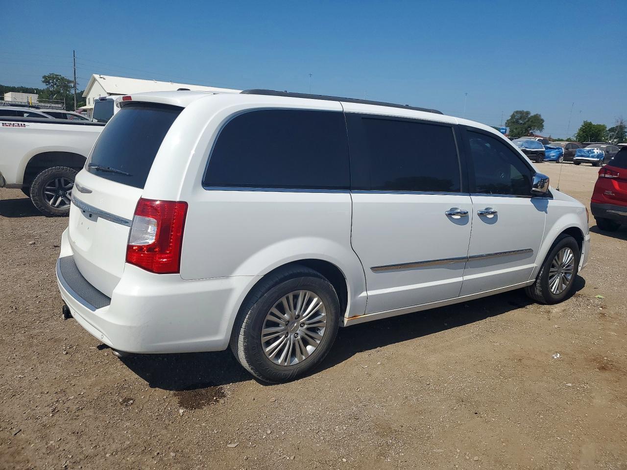 2015 Chrysler Town & Country Touring L White vin: 2C4RC1CG0FR609875