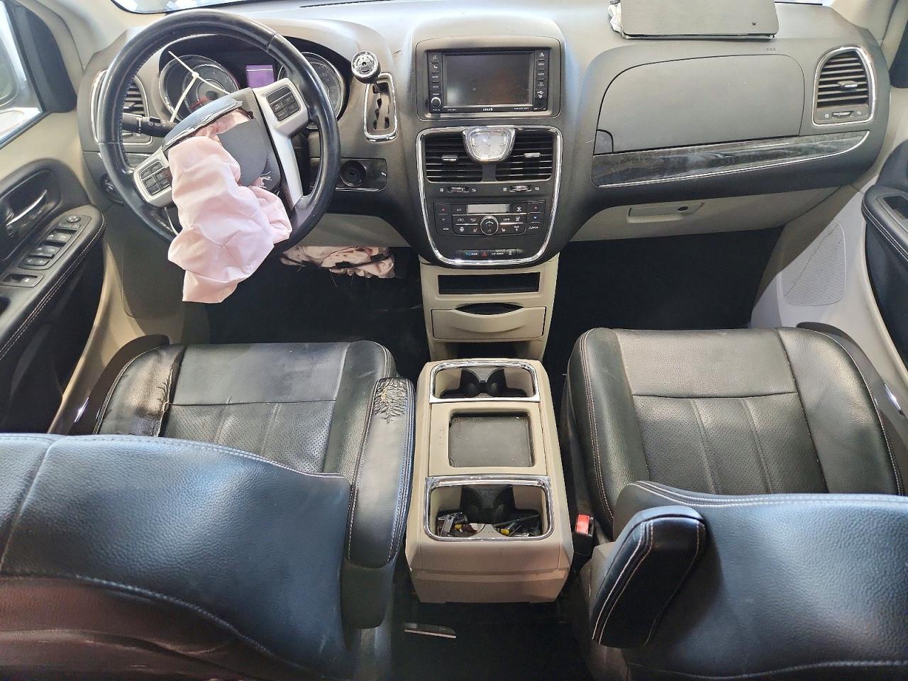 2015 Chrysler Town & Country Touring L Silver vin: 2C4RC1CG0FR646585