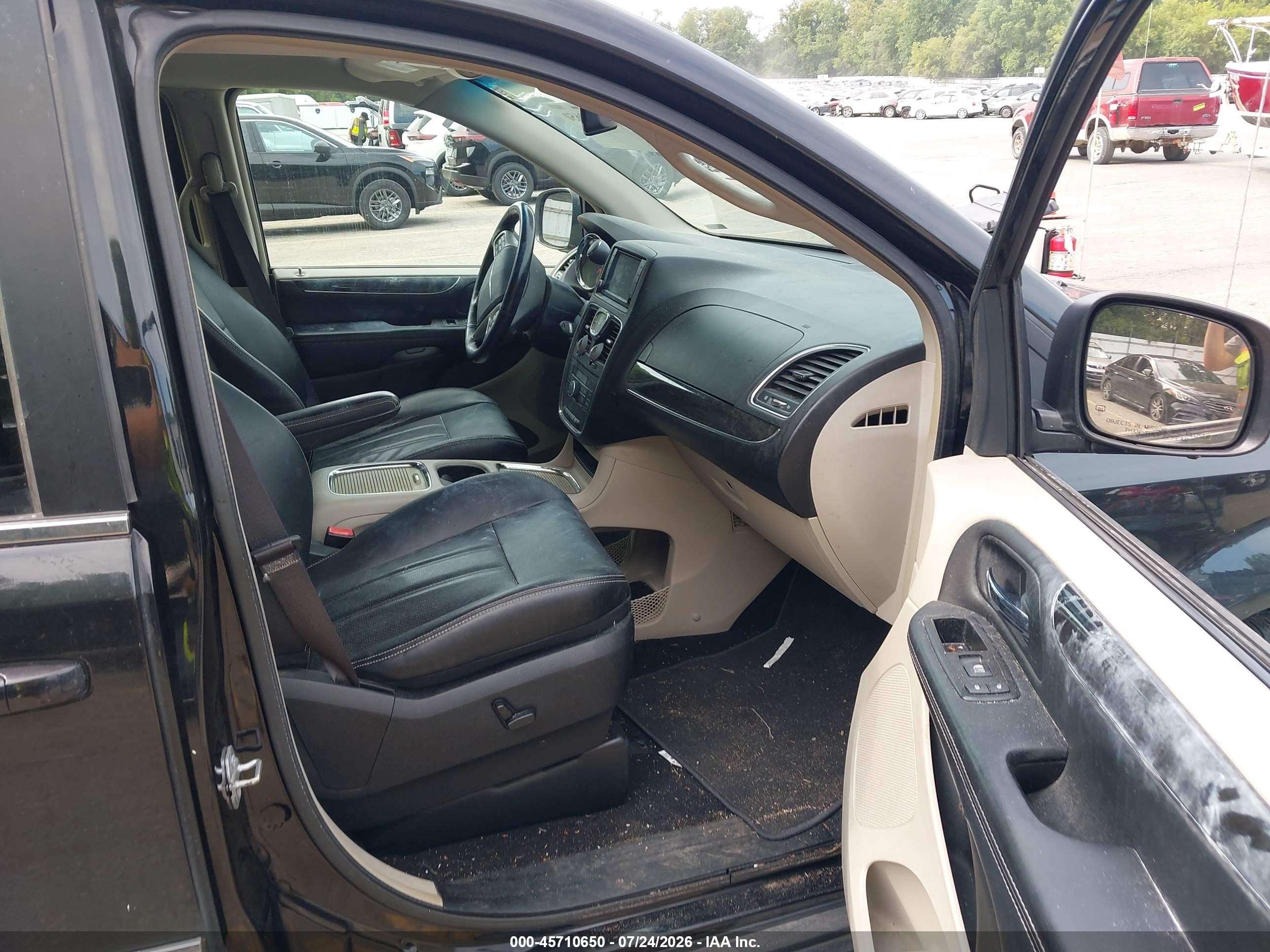2015 Chrysler Town & Country Touring-l Black vin: 2C4RC1CG0FR697102