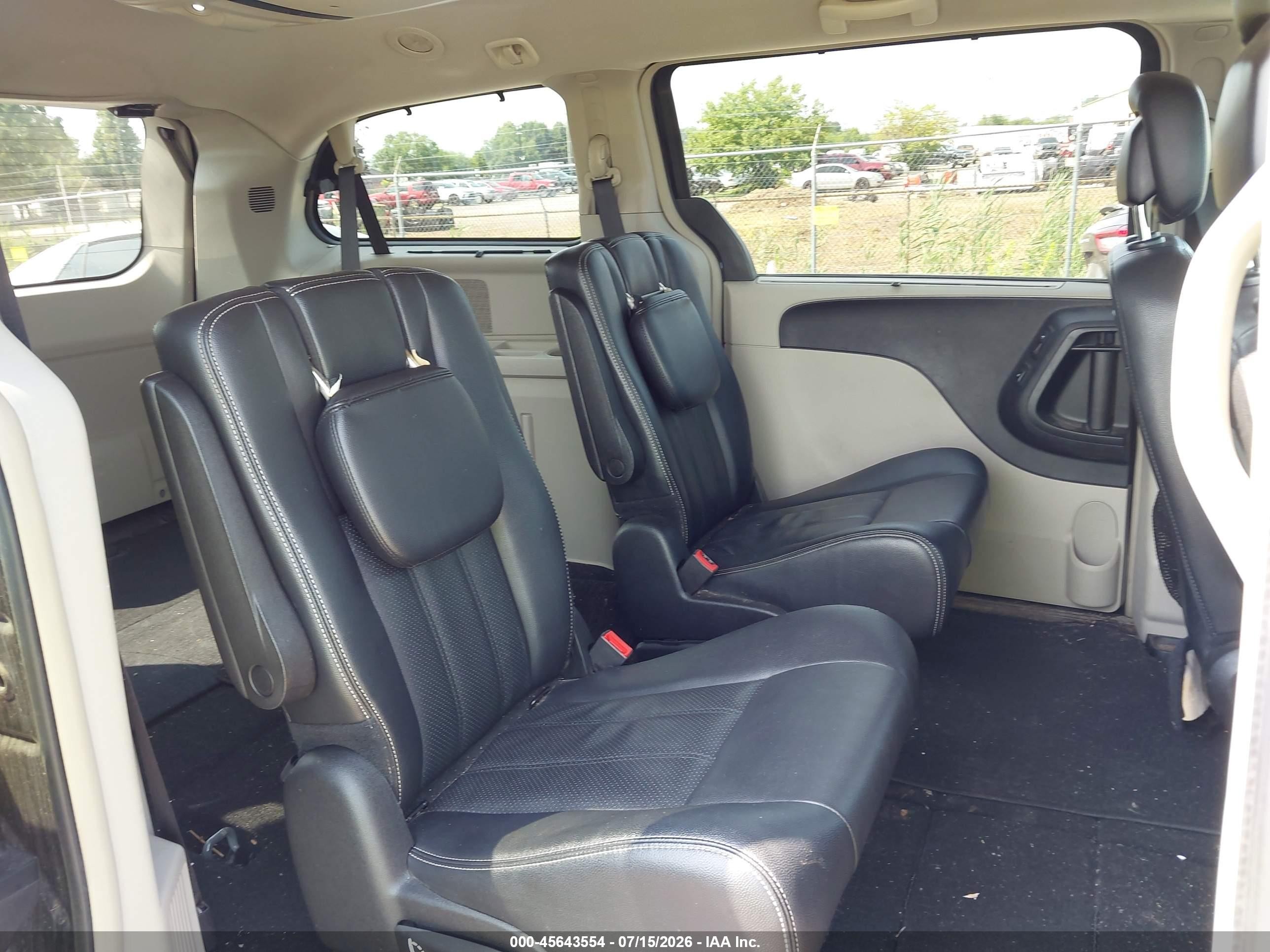 2015 Chrysler Town & Country Touring-l Black vin: 2C4RC1CG0FR697309