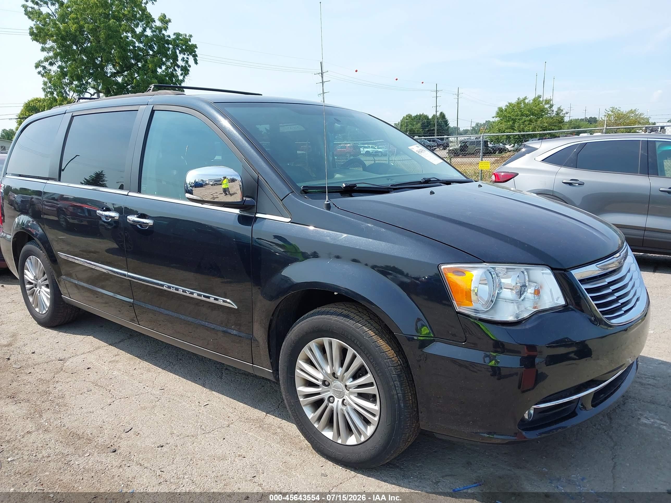 2015 Chrysler Town & Country Touring-l Black vin: 2C4RC1CG0FR697309