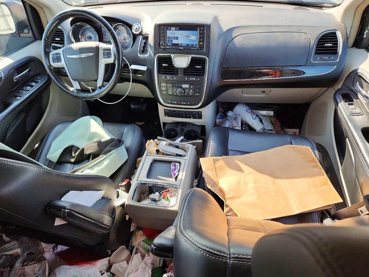 2012 Chrysler Town & Country Touring L Red vin: 2C4RC1CG1CR181665