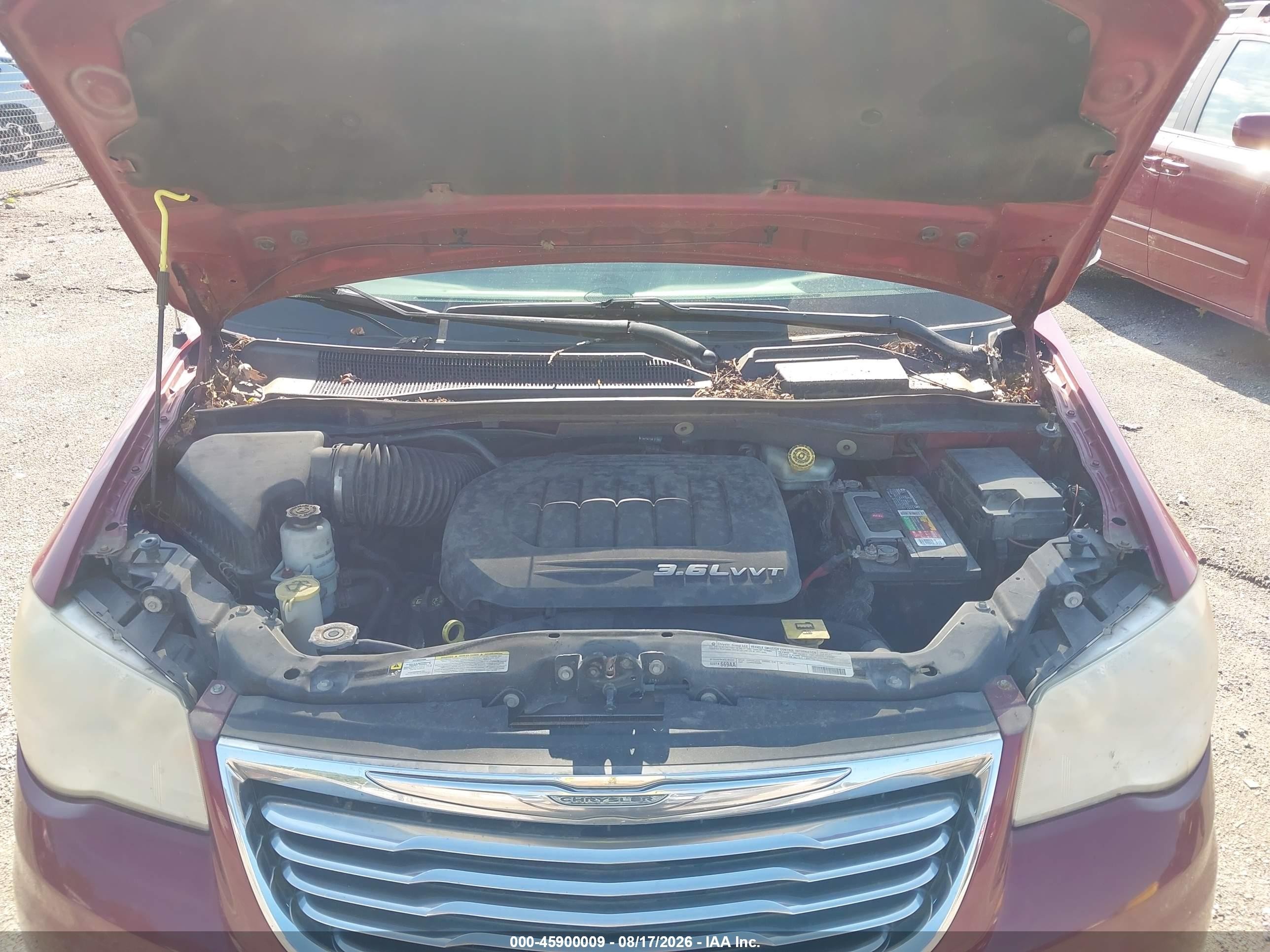 2012 Chrysler Town & Country Touring-l Red vin: 2C4RC1CG1CR229147