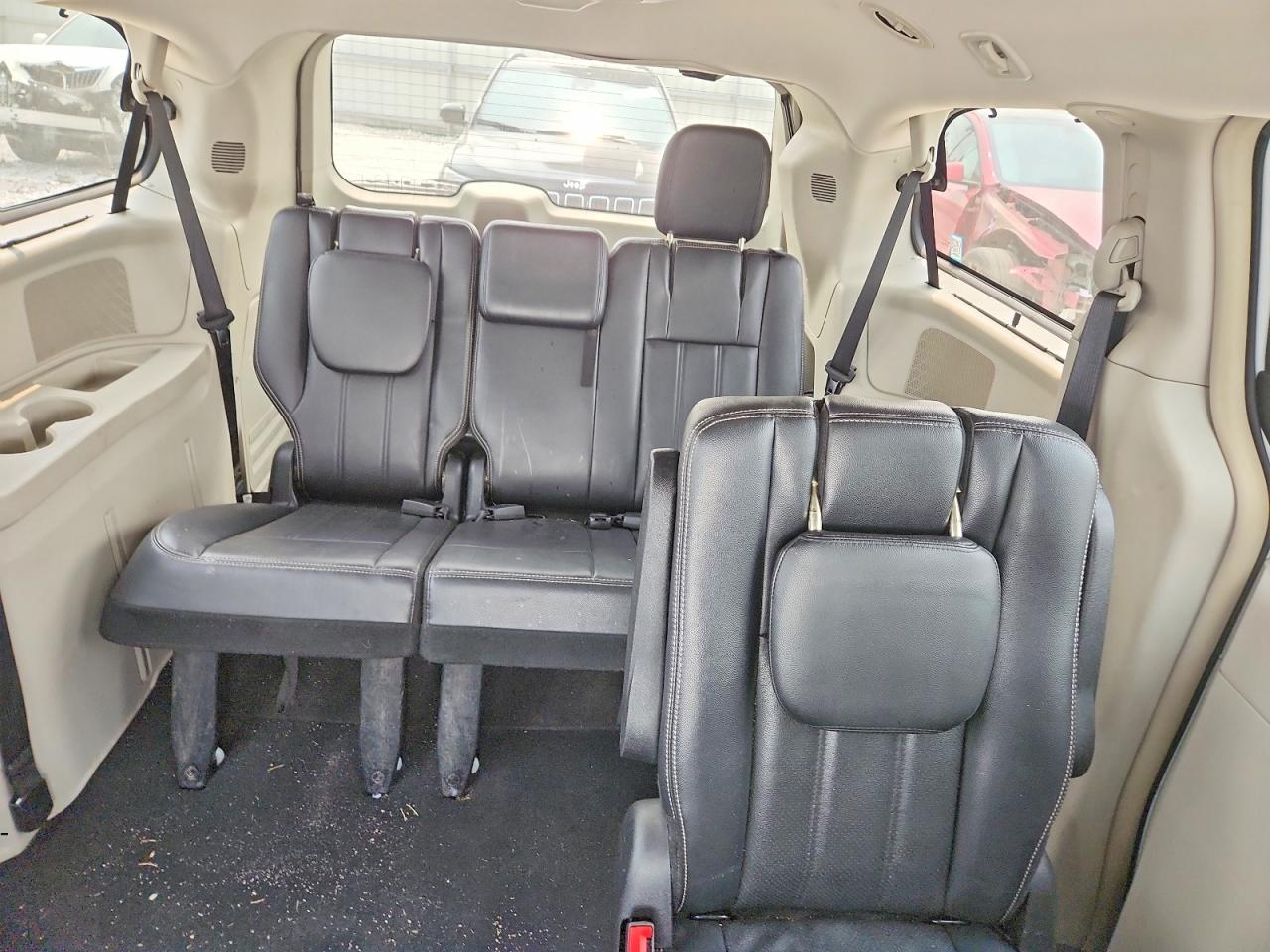 2012 Chrysler Town & Country Touring L Белый vin: 2C4RC1CG1CR301447
