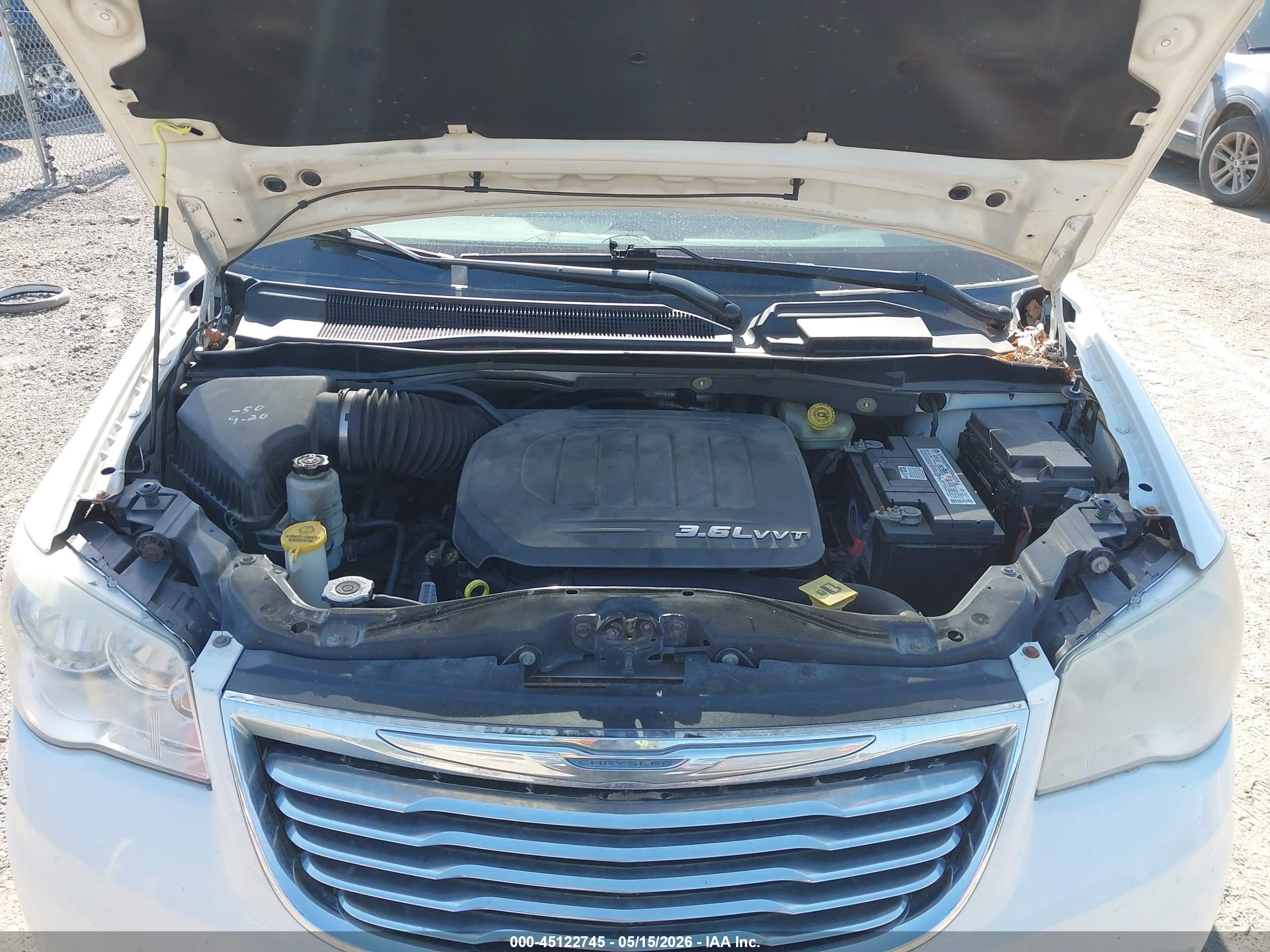 2012 Chrysler Town & Country Touring-l Белый vin: 2C4RC1CG1CR326834
