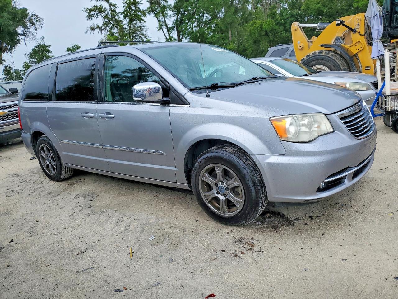 2013 Chrysler Town & Country Touring L Silver vin: 2C4RC1CG1DR583588