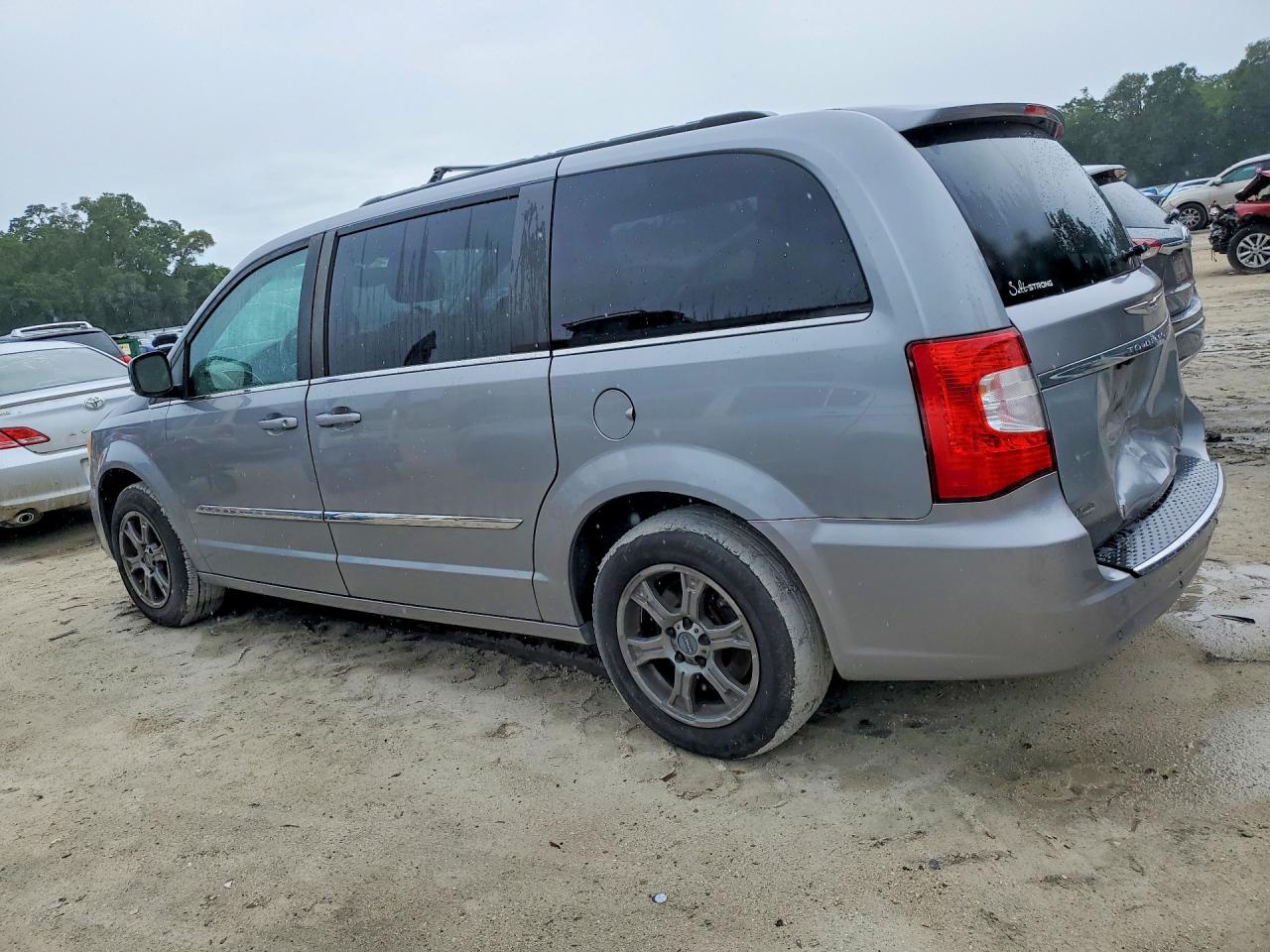 2013 Chrysler Town & Country Touring L Silver vin: 2C4RC1CG1DR583588