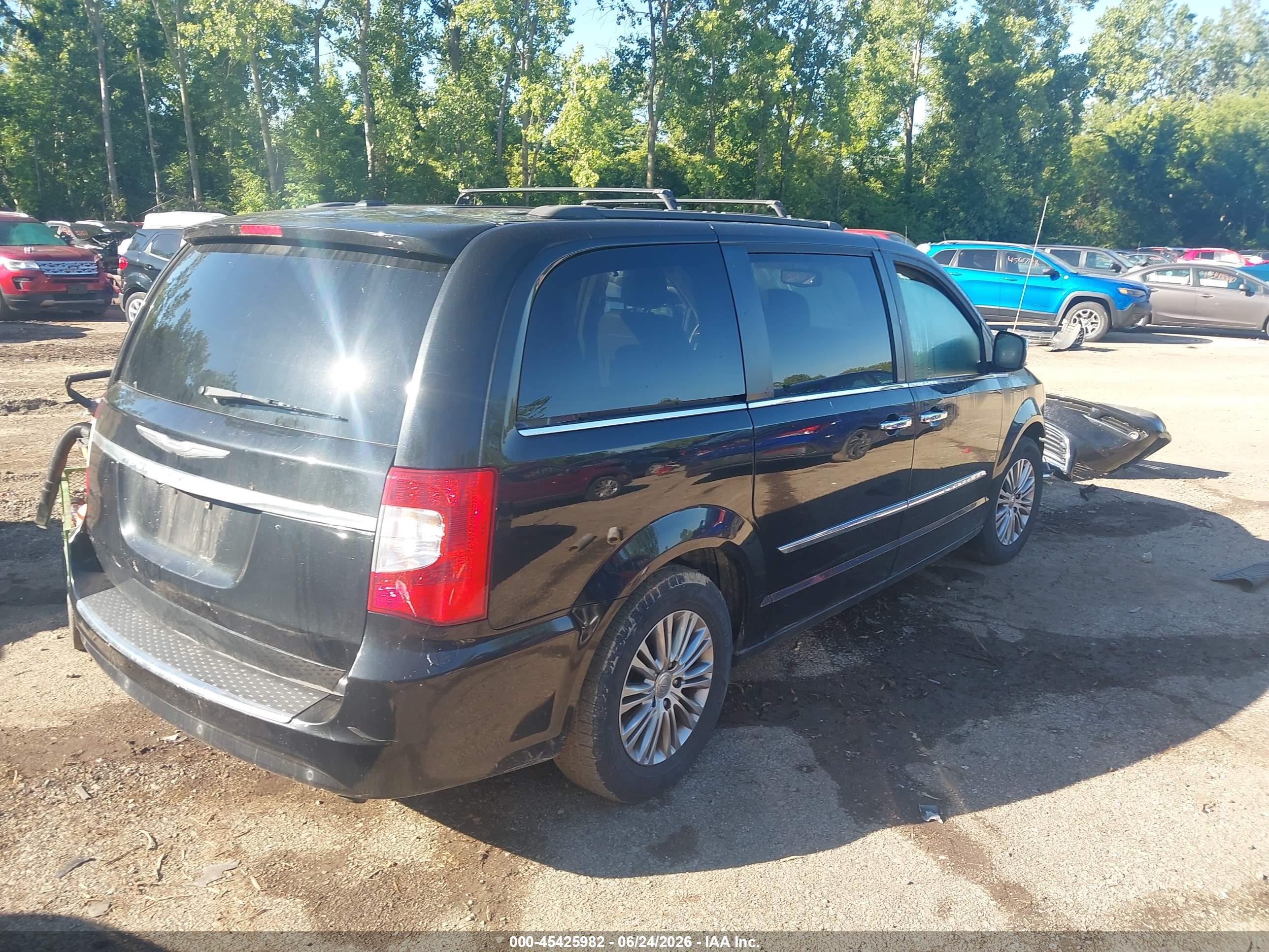 2013 Chrysler Town & Country Touring-l Black vin: 2C4RC1CG1DR641750