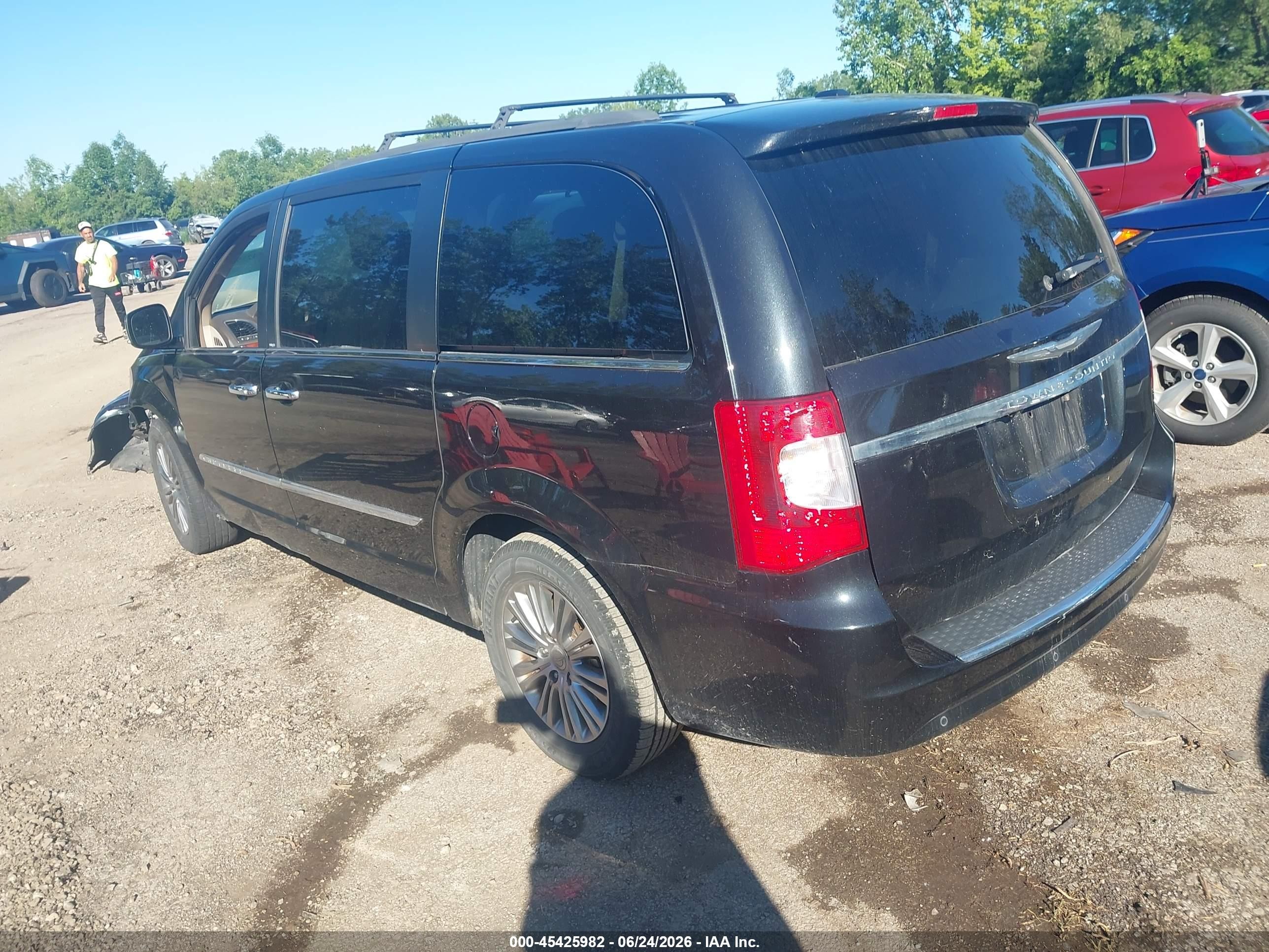 2013 Chrysler Town & Country Touring-l Black vin: 2C4RC1CG1DR641750