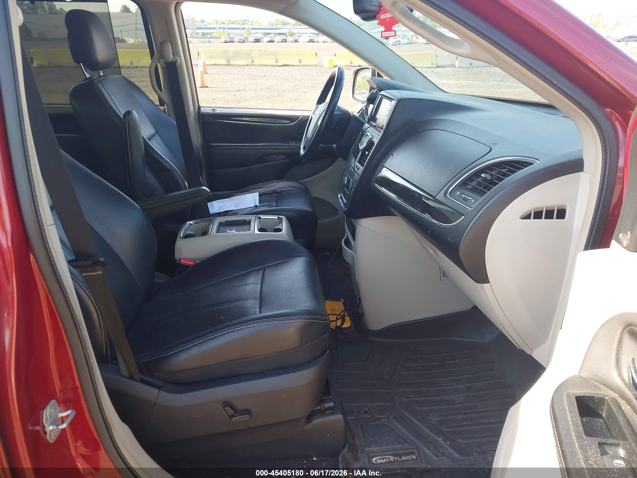 2013 Chrysler Town & Country Touring-l Красный vin: 2C4RC1CG1DR647080