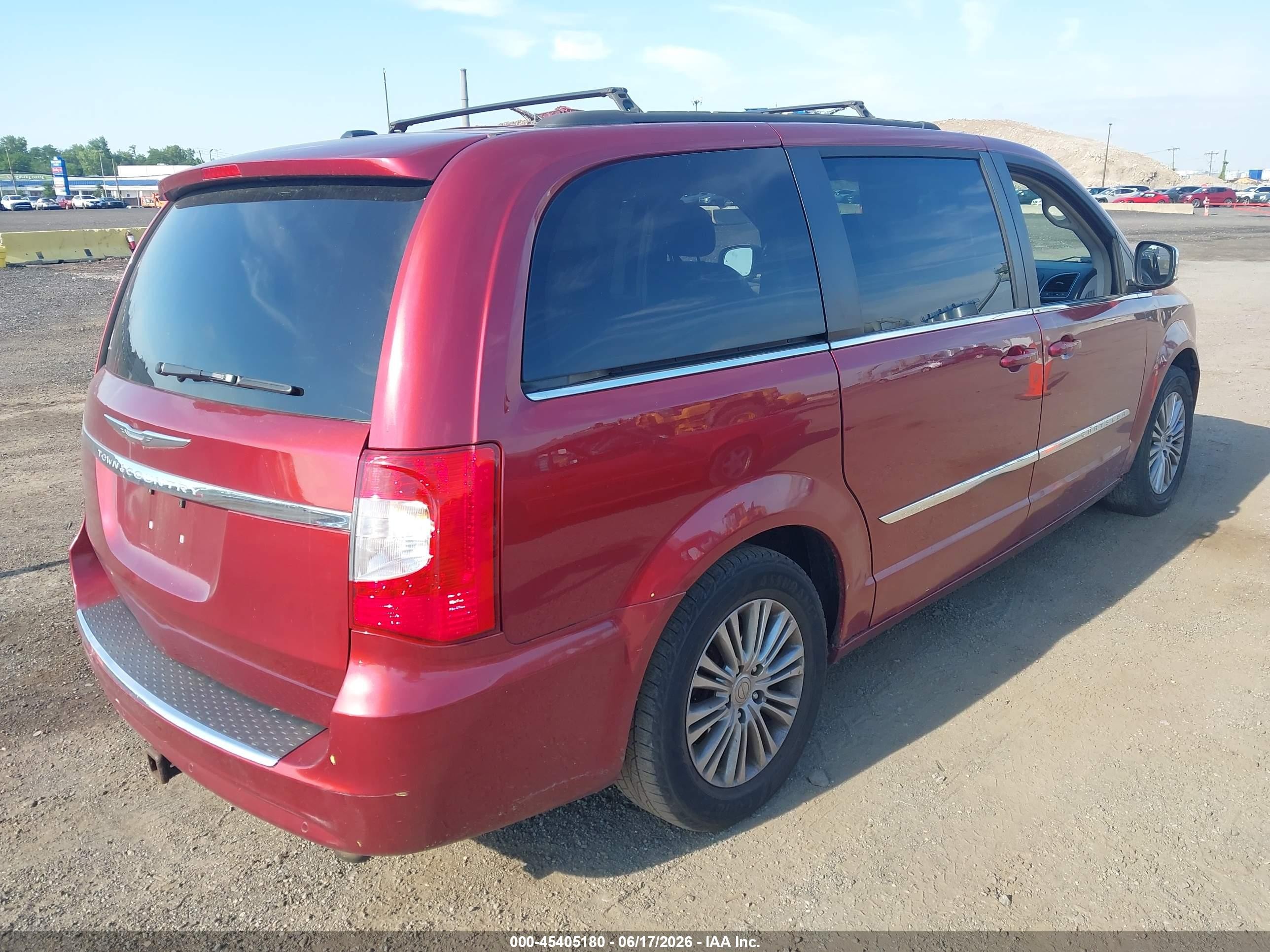 2013 Chrysler Town & Country Touring-l Красный vin: 2C4RC1CG1DR647080