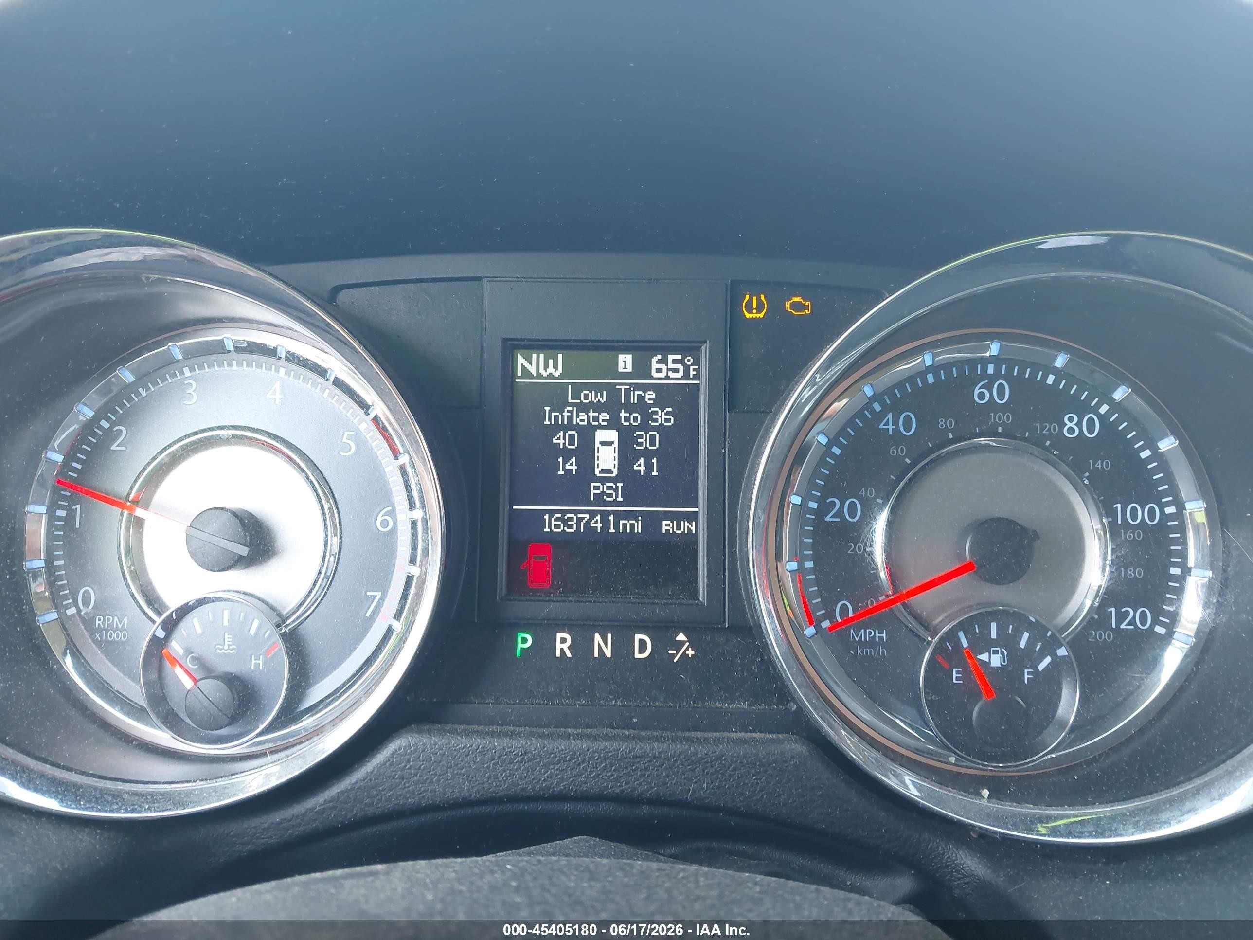 2013 Chrysler Town & Country Touring-l Красный vin: 2C4RC1CG1DR647080
