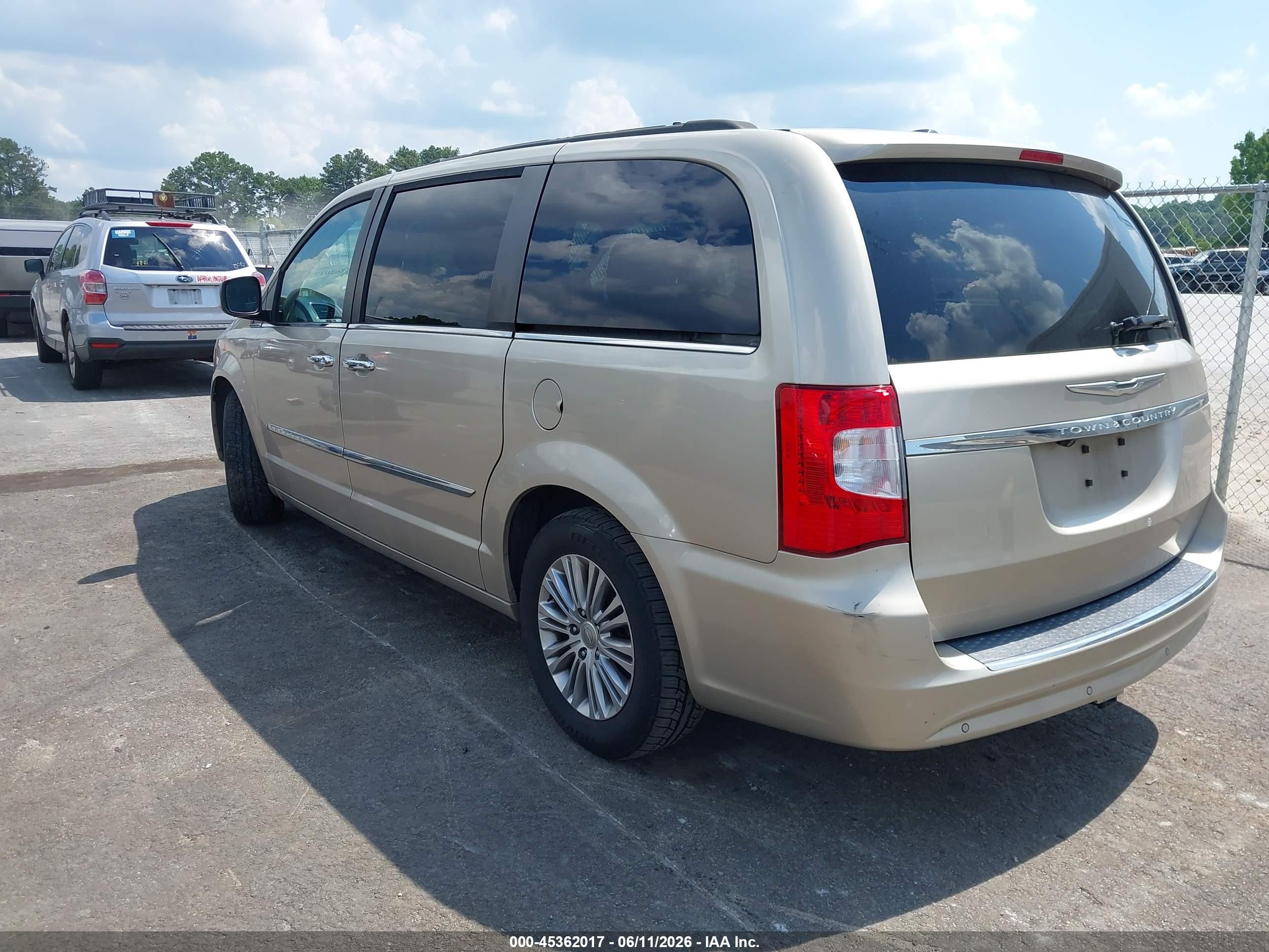 2013 Chrysler Town & Country Touring-l Gold vin: 2C4RC1CG1DR663215