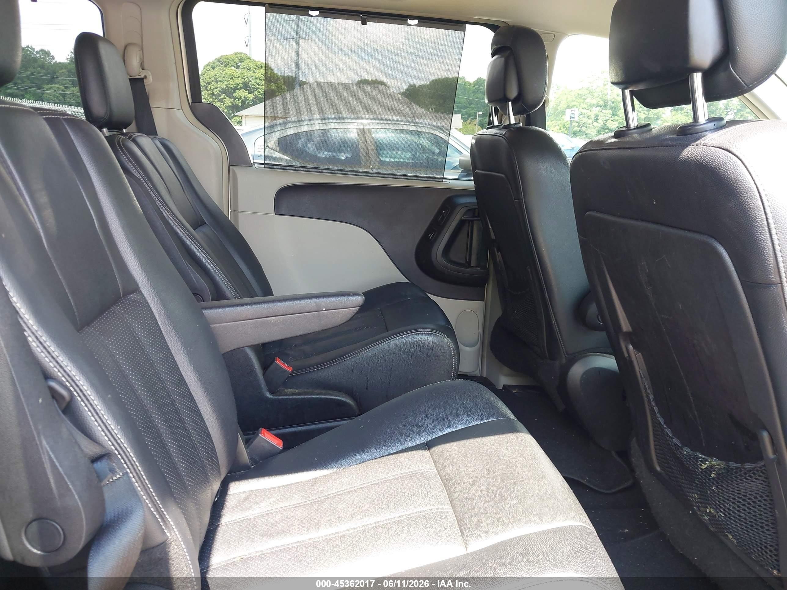 2013 Chrysler Town & Country Touring-l Gold vin: 2C4RC1CG1DR663215