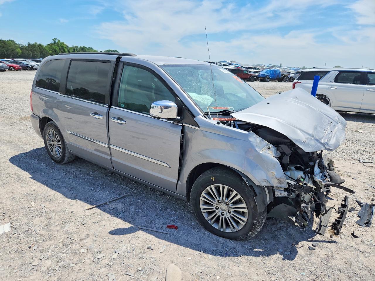 2013 Chrysler Town & Country Touring L Silver vin: 2C4RC1CG1DR745820
