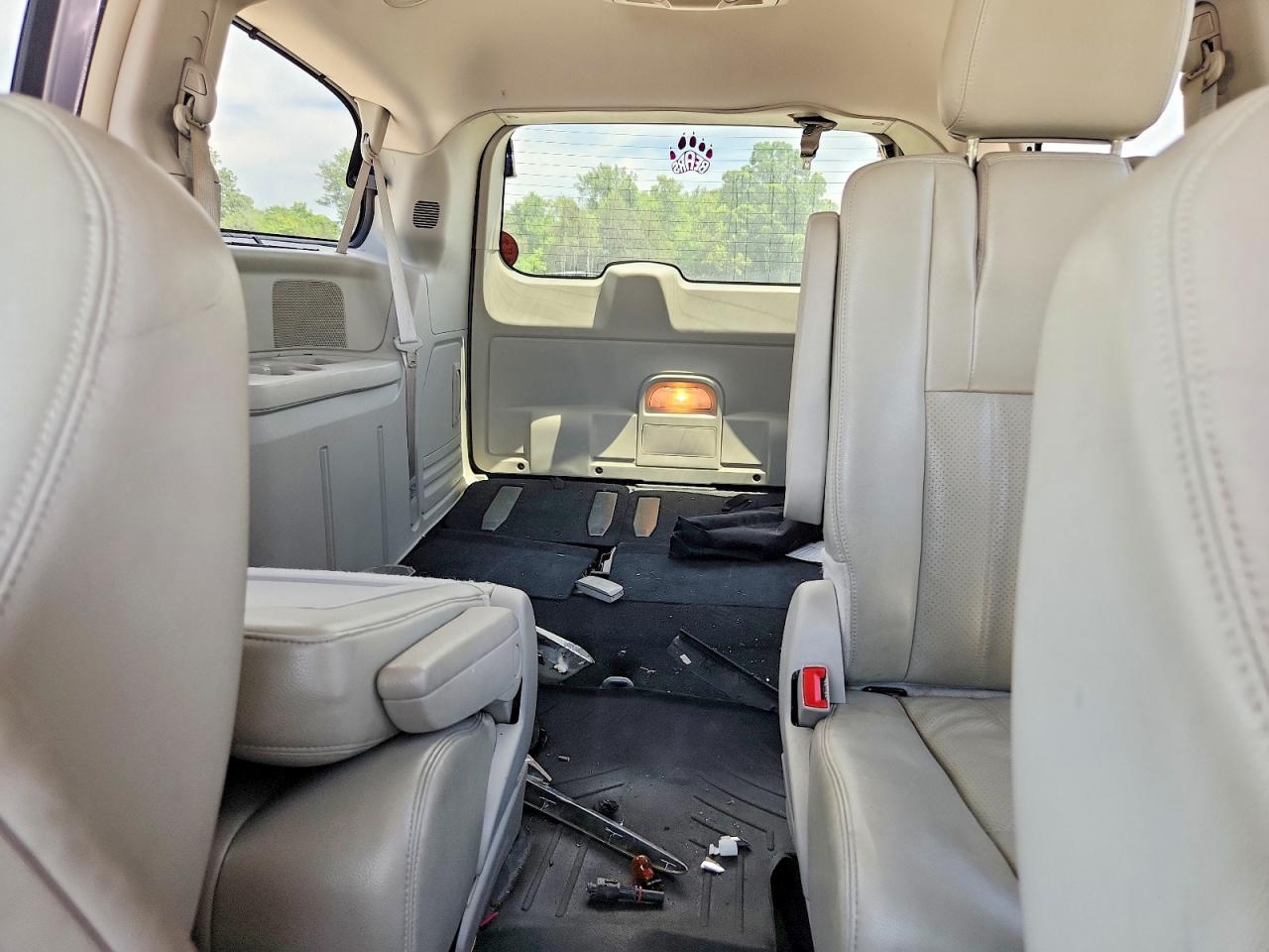 2013 Chrysler Town & Country Touring L Silver vin: 2C4RC1CG1DR745820