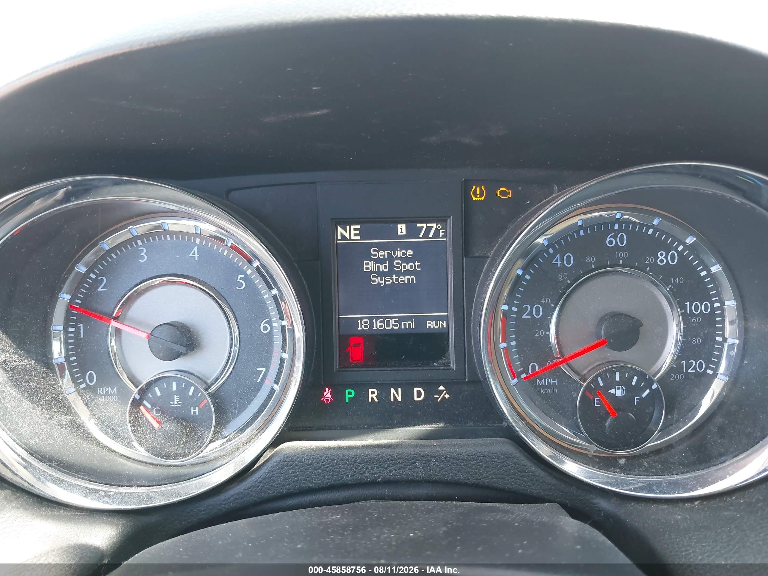 2013 Chrysler Town & Country Touring-l White vin: 2C4RC1CG1DR816417
