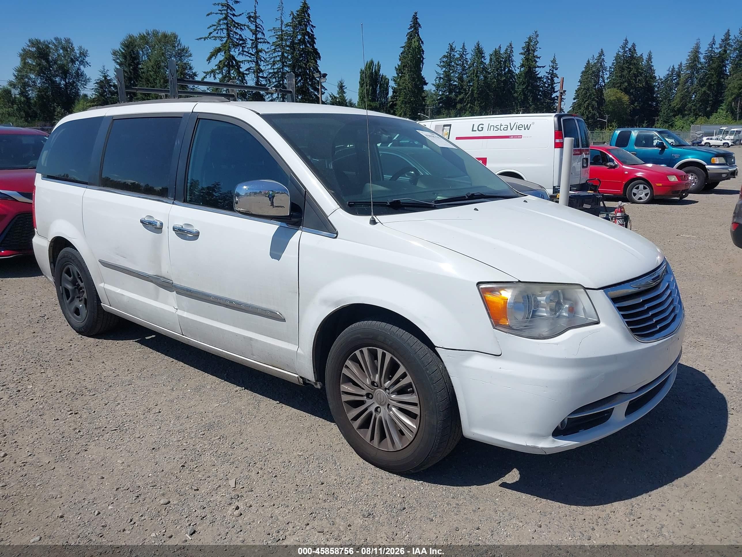 2013 Chrysler Town & Country Touring-l White vin: 2C4RC1CG1DR816417