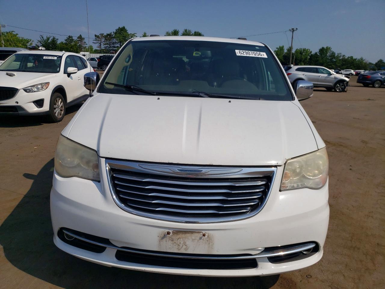2014 Chrysler Town & Country Touring L White vin: 2C4RC1CG1ER107777