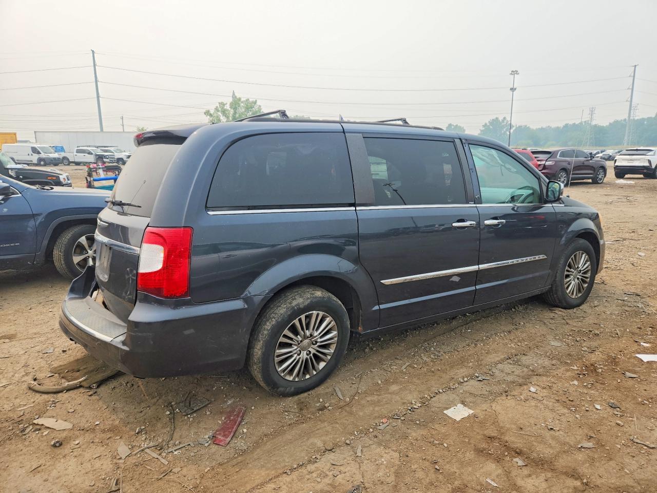 2014 Chrysler Town & Country Touring L Угольный vin: 2C4RC1CG1ER192569
