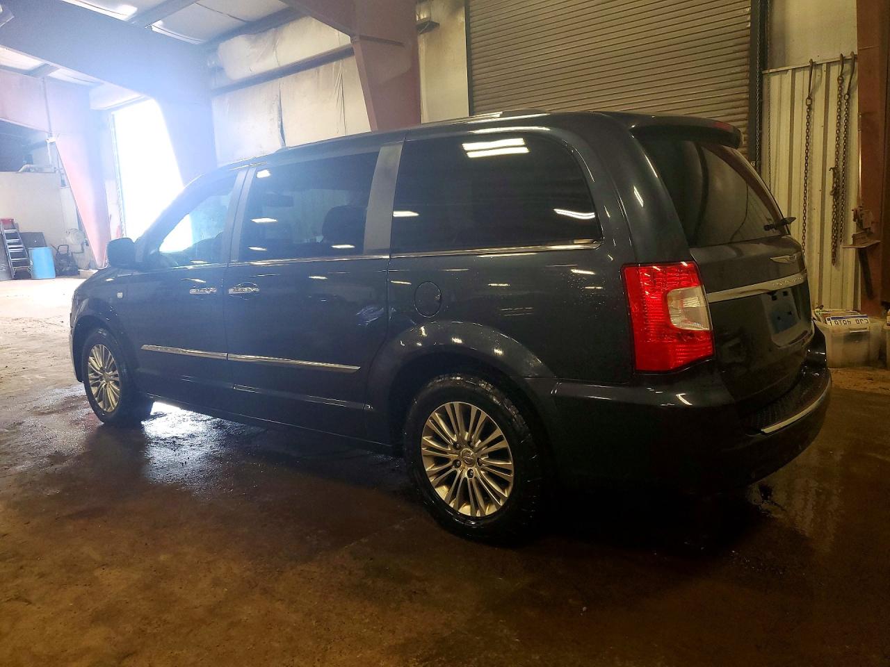 2014 Chrysler Town & Country Touring L Black vin: 2C4RC1CG1ER248591