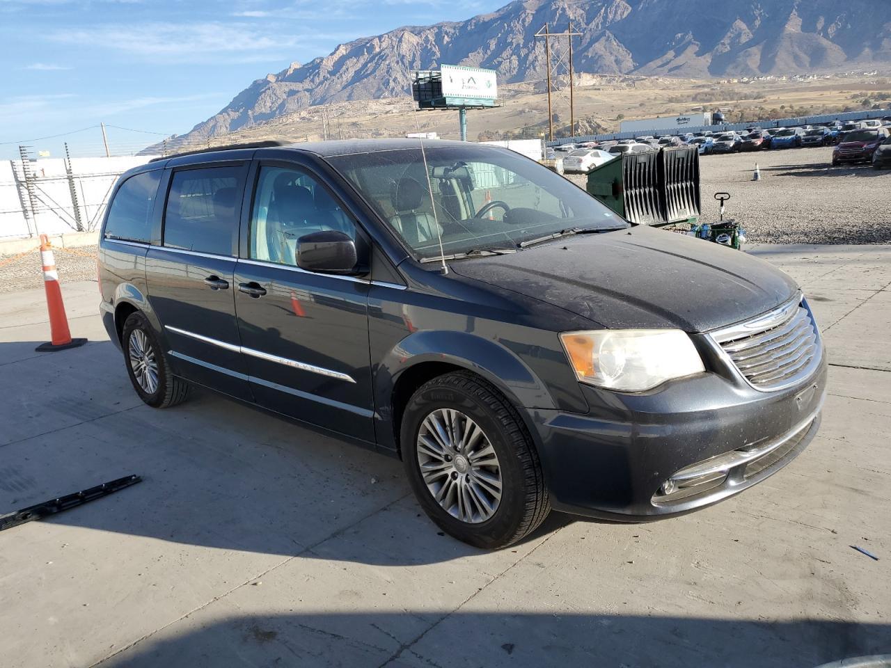 2014 Chrysler Town & Country Touring L Gray vin: 2C4RC1CG1ER284457