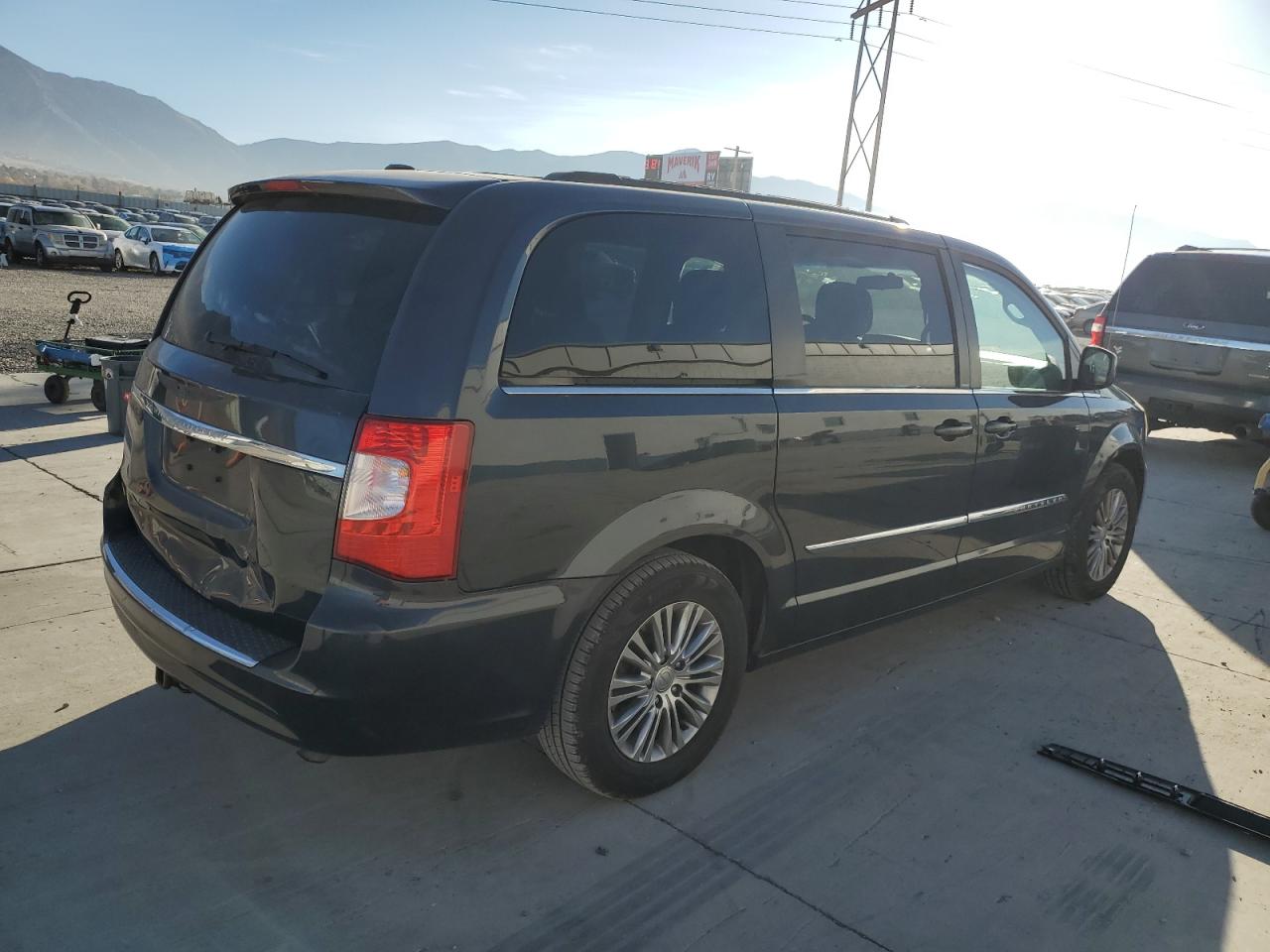 2014 Chrysler Town & Country Touring L Gray vin: 2C4RC1CG1ER284457