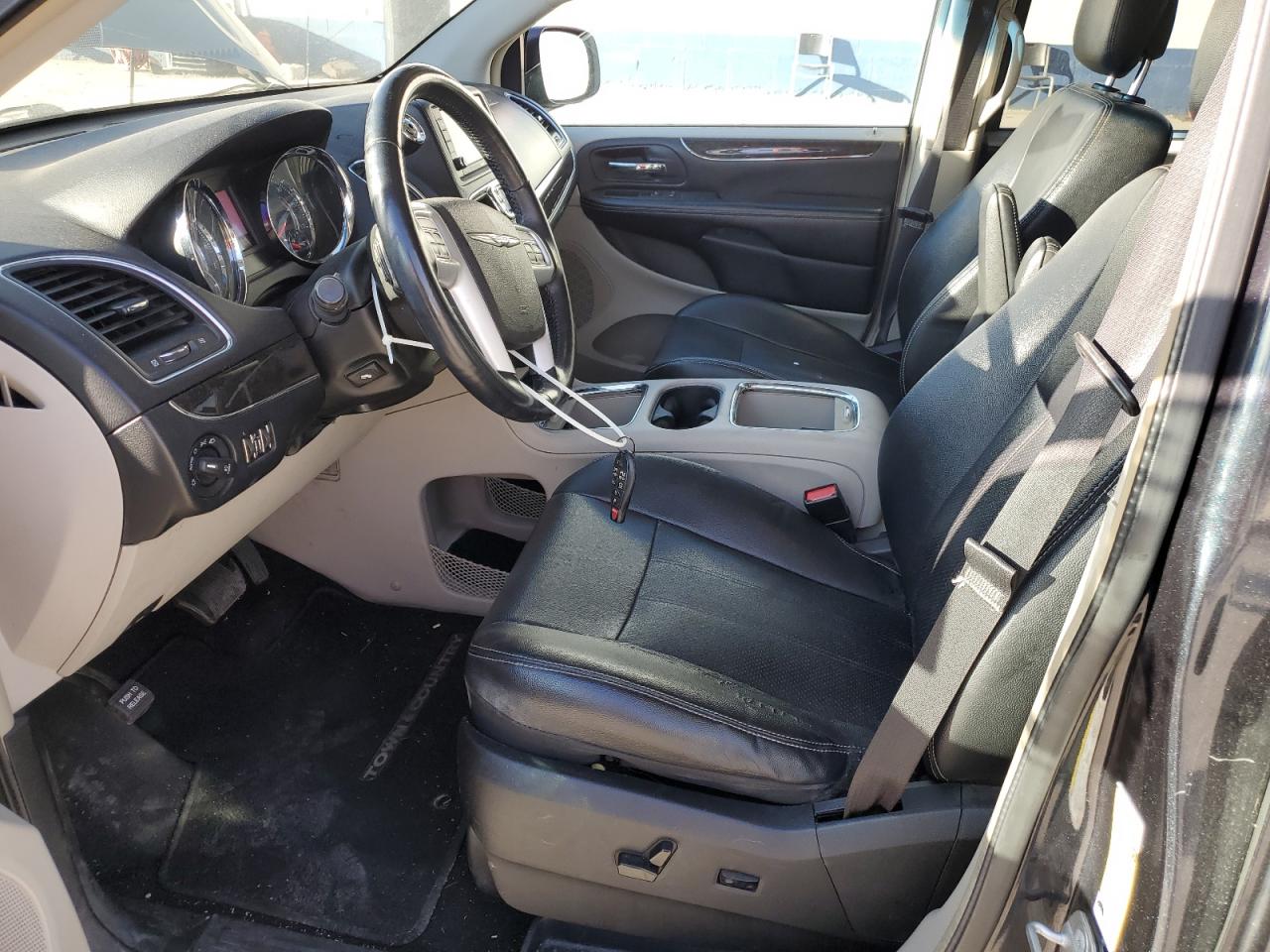 2014 Chrysler Town & Country Touring L Gray vin: 2C4RC1CG1ER284457