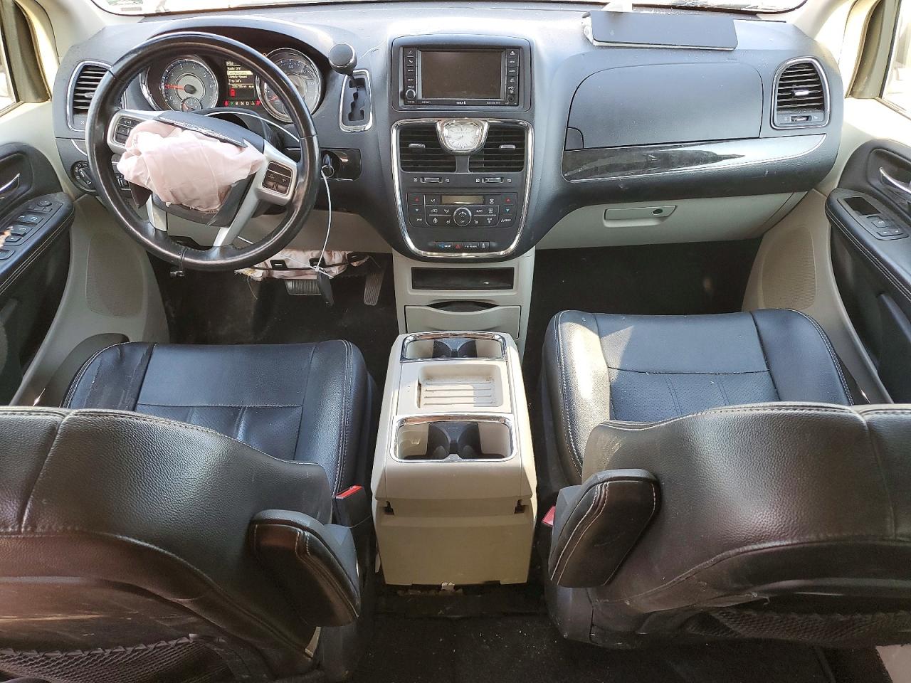 2014 Chrysler Town & Country Touring L Silver vin: 2C4RC1CG1ER329140