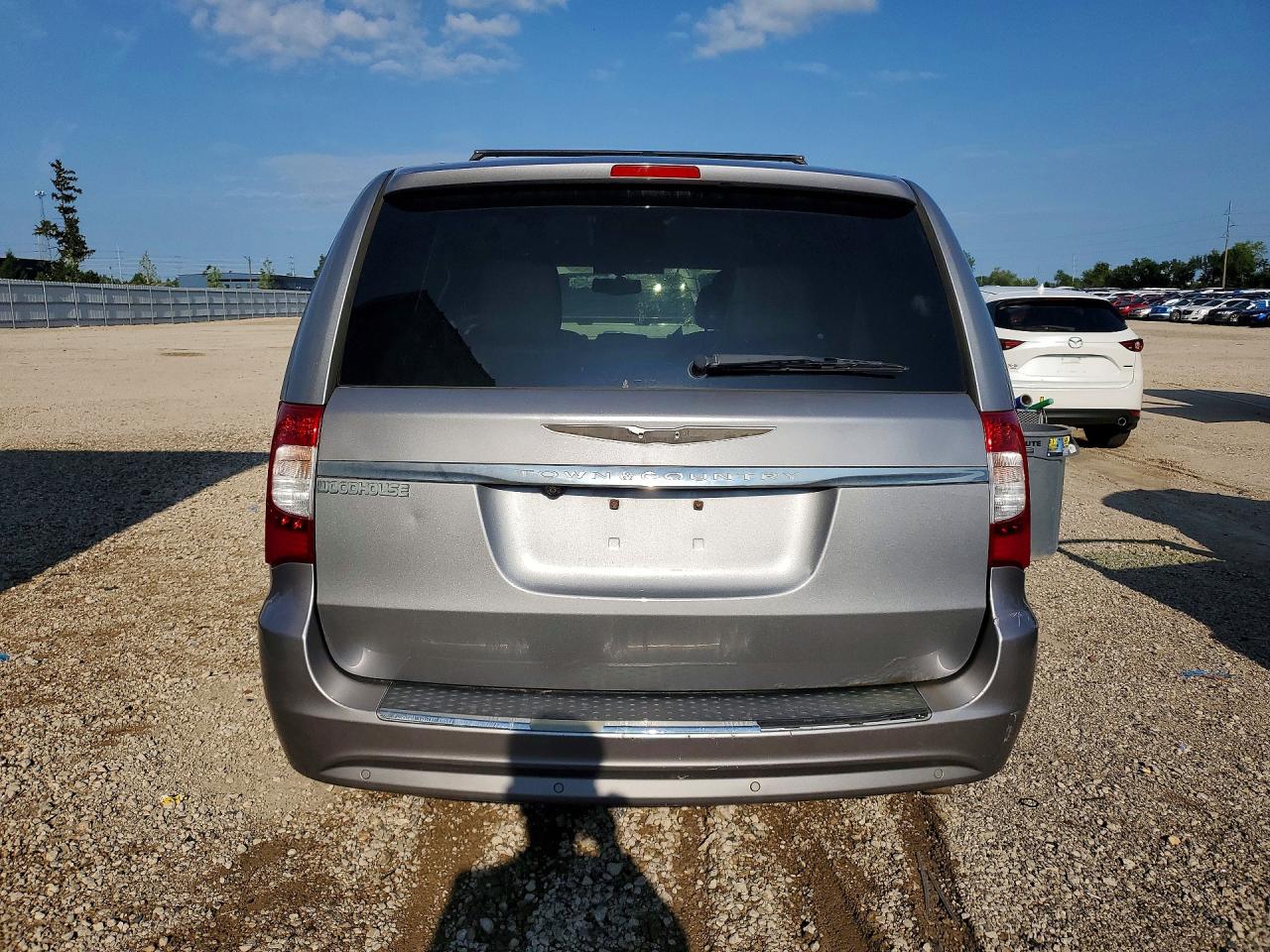 2014 Chrysler Town & Country Touring L Silver vin: 2C4RC1CG1ER329140