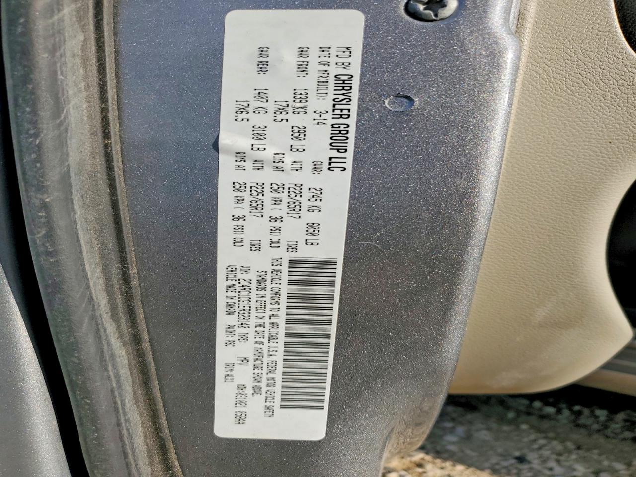 2014 Chrysler Town & Country Touring L Silver vin: 2C4RC1CG1ER329140