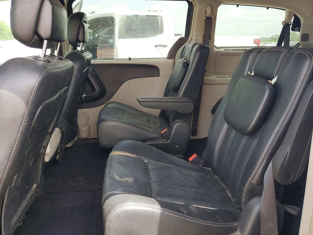 2015 Chrysler Town & Country Touring L Gray vin: 2C4RC1CG1FR572965