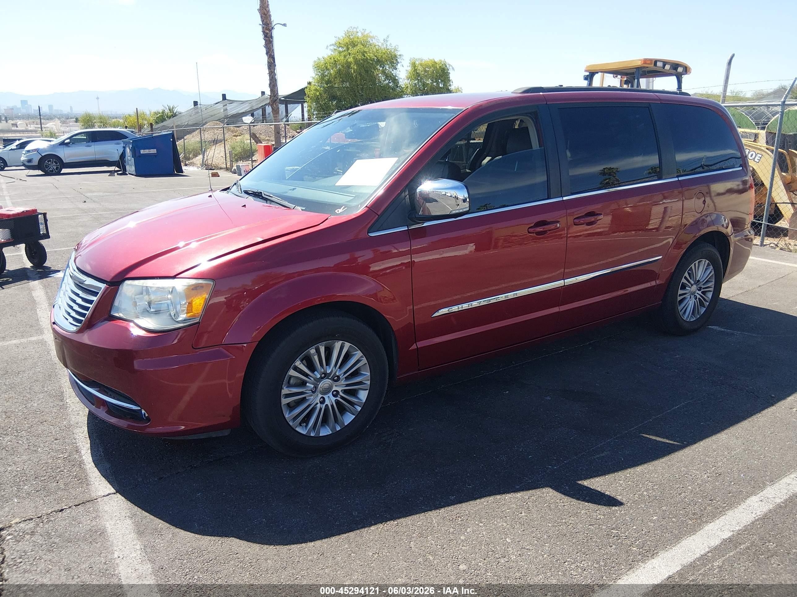2015 Chrysler Town & Country Touring-l Красный vin: 2C4RC1CG1FR608931