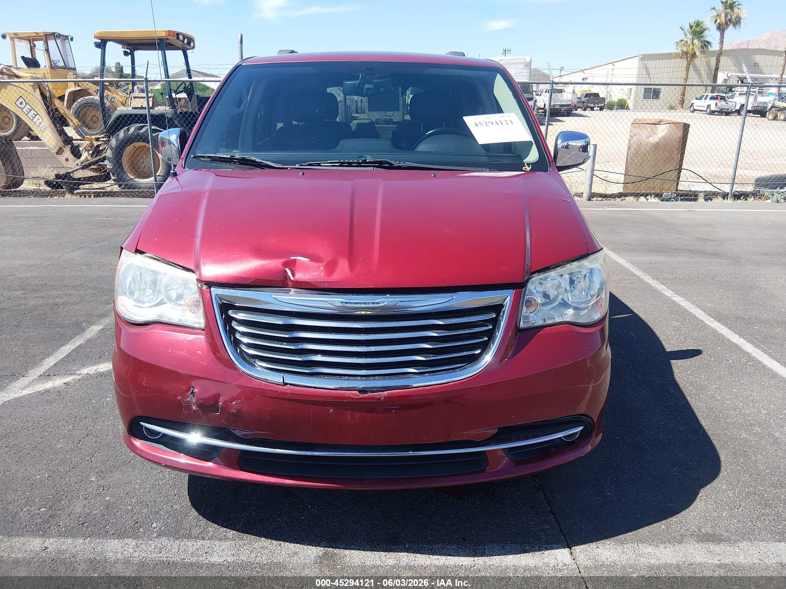 2015 Chrysler Town & Country Touring-l Красный vin: 2C4RC1CG1FR608931