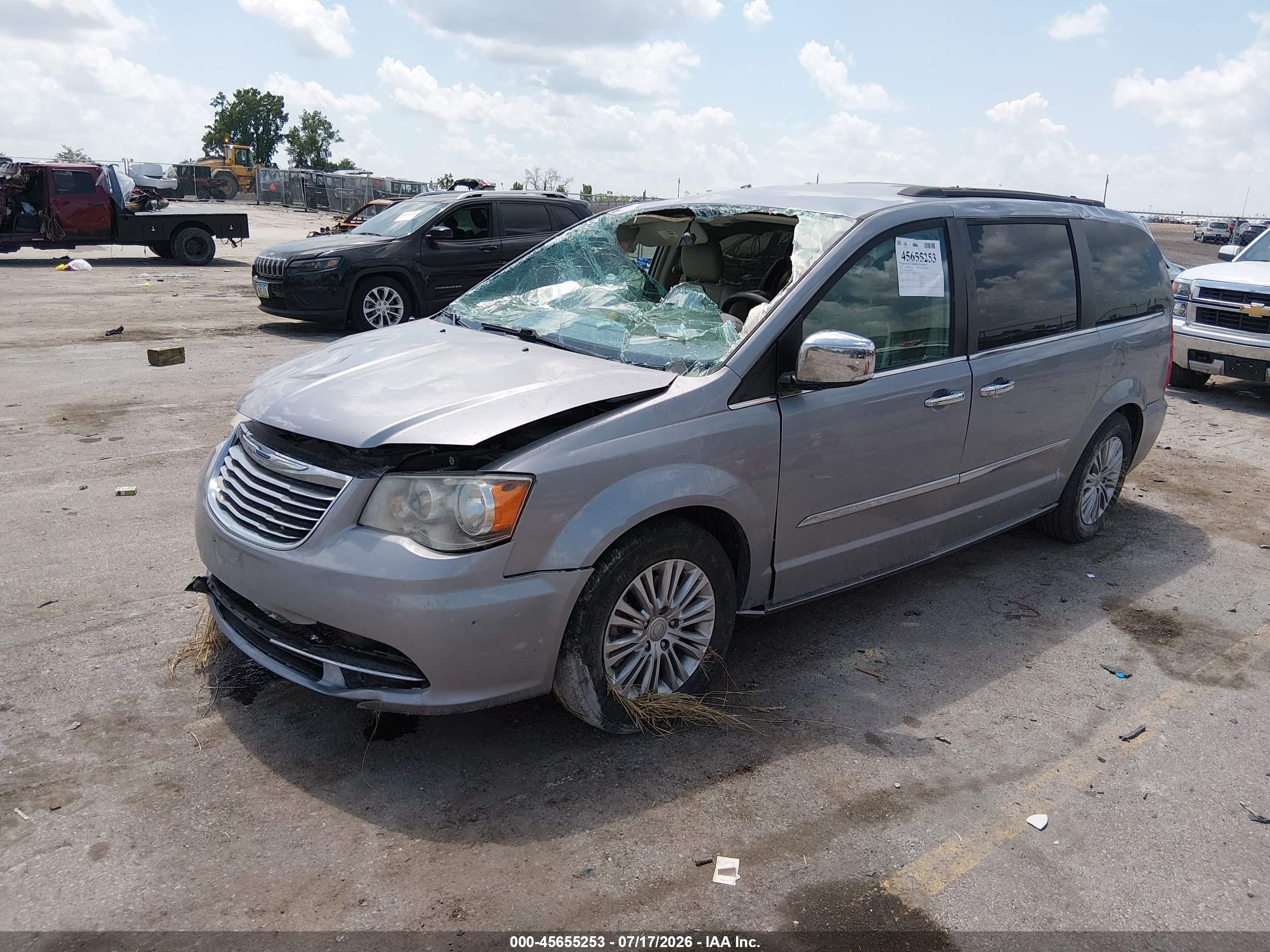 2015 Chrysler Town & Country Touring-l Silver vin: 2C4RC1CG1FR638723