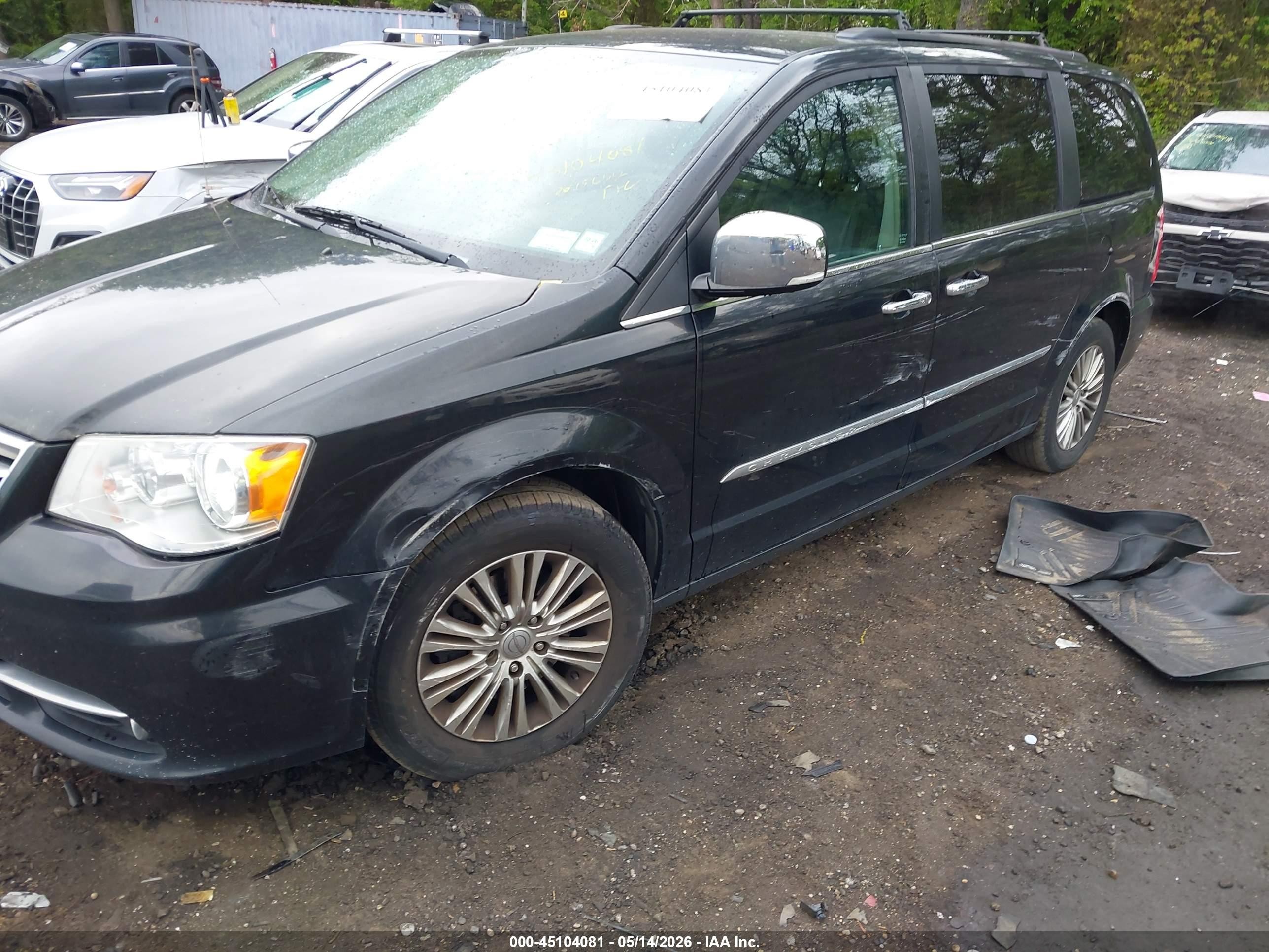 2015 Chrysler Town & Country Touring-l Black vin: 2C4RC1CG1FR731483