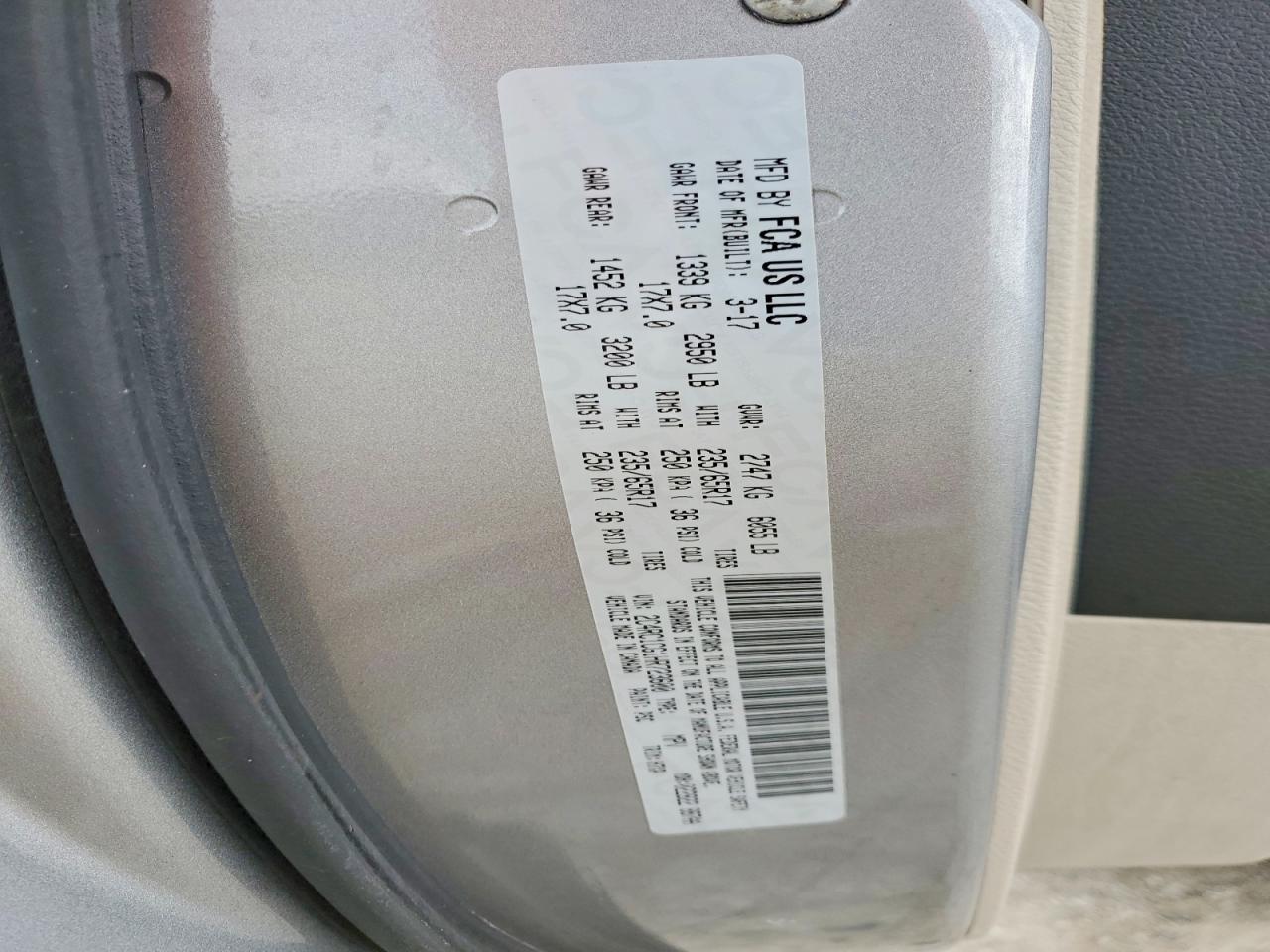 2017 Chrysler Pacifica Lx Silver vin: 2C4RC1CG1HR723600