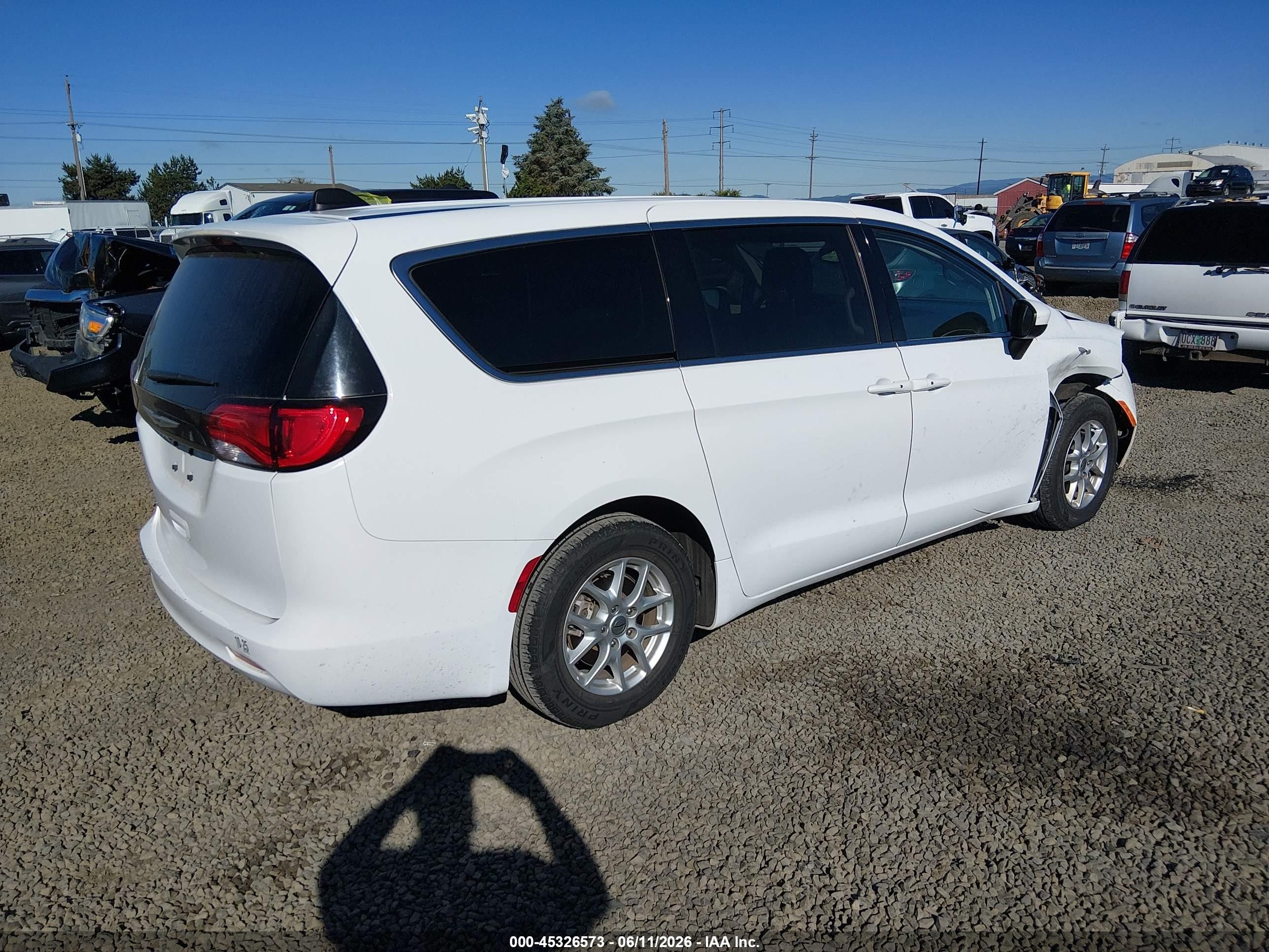 2023 Chrysler Voyager Lx White vin: 2C4RC1CG1PR577830