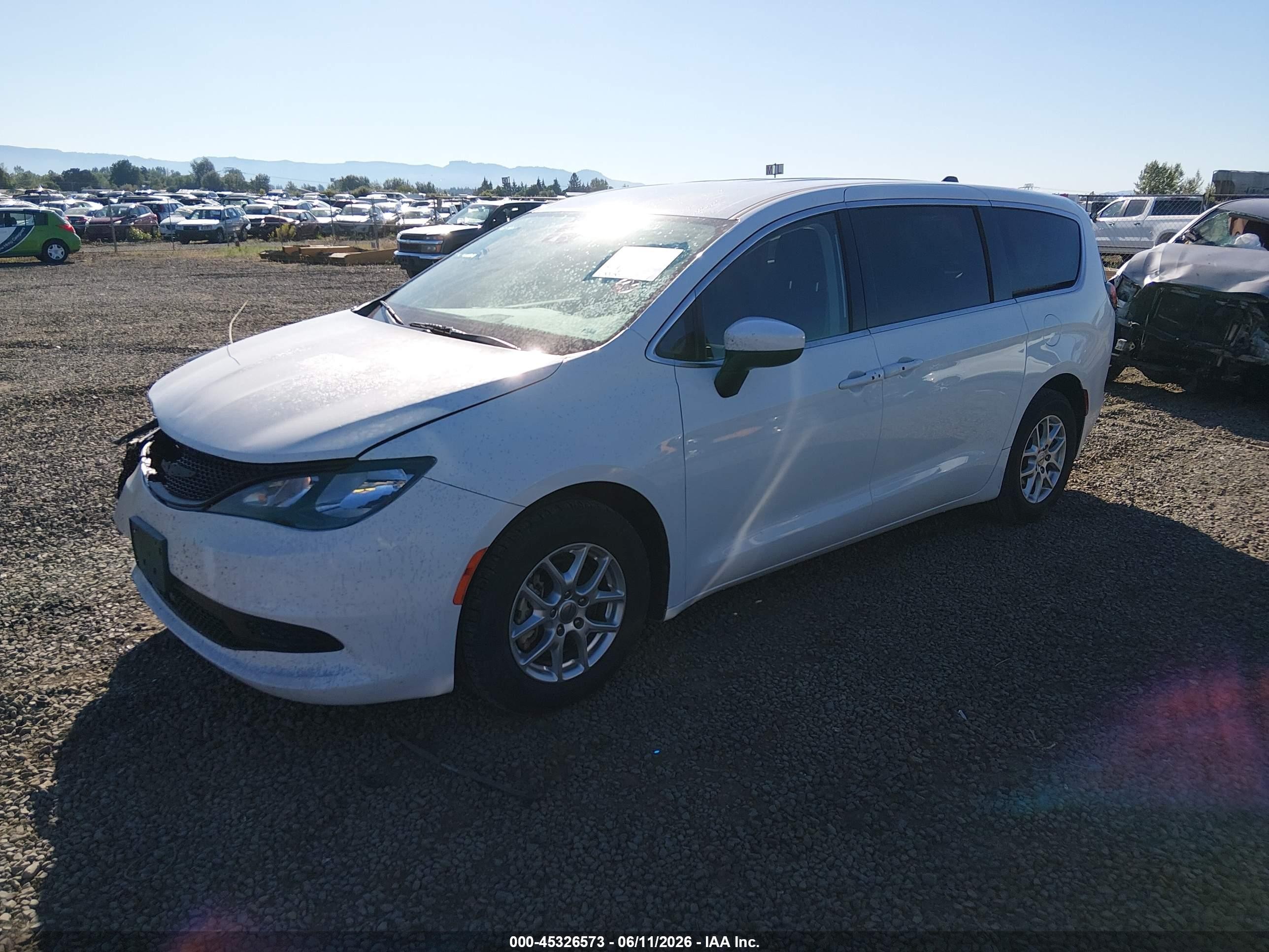 2023 Chrysler Voyager Lx White vin: 2C4RC1CG1PR577830