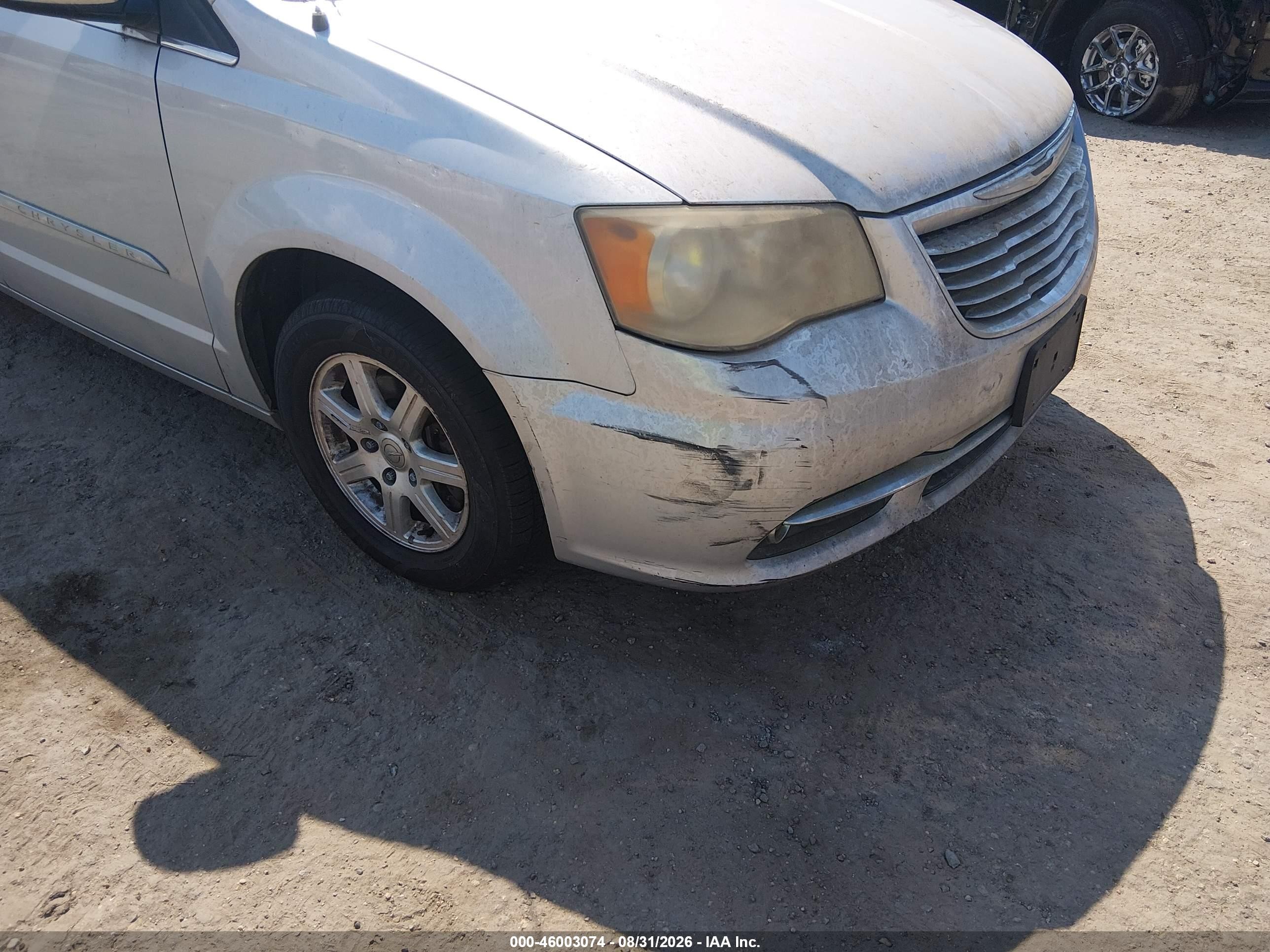 2012 Chrysler Town & Country Touring-l Silver vin: 2C4RC1CG2CR124388