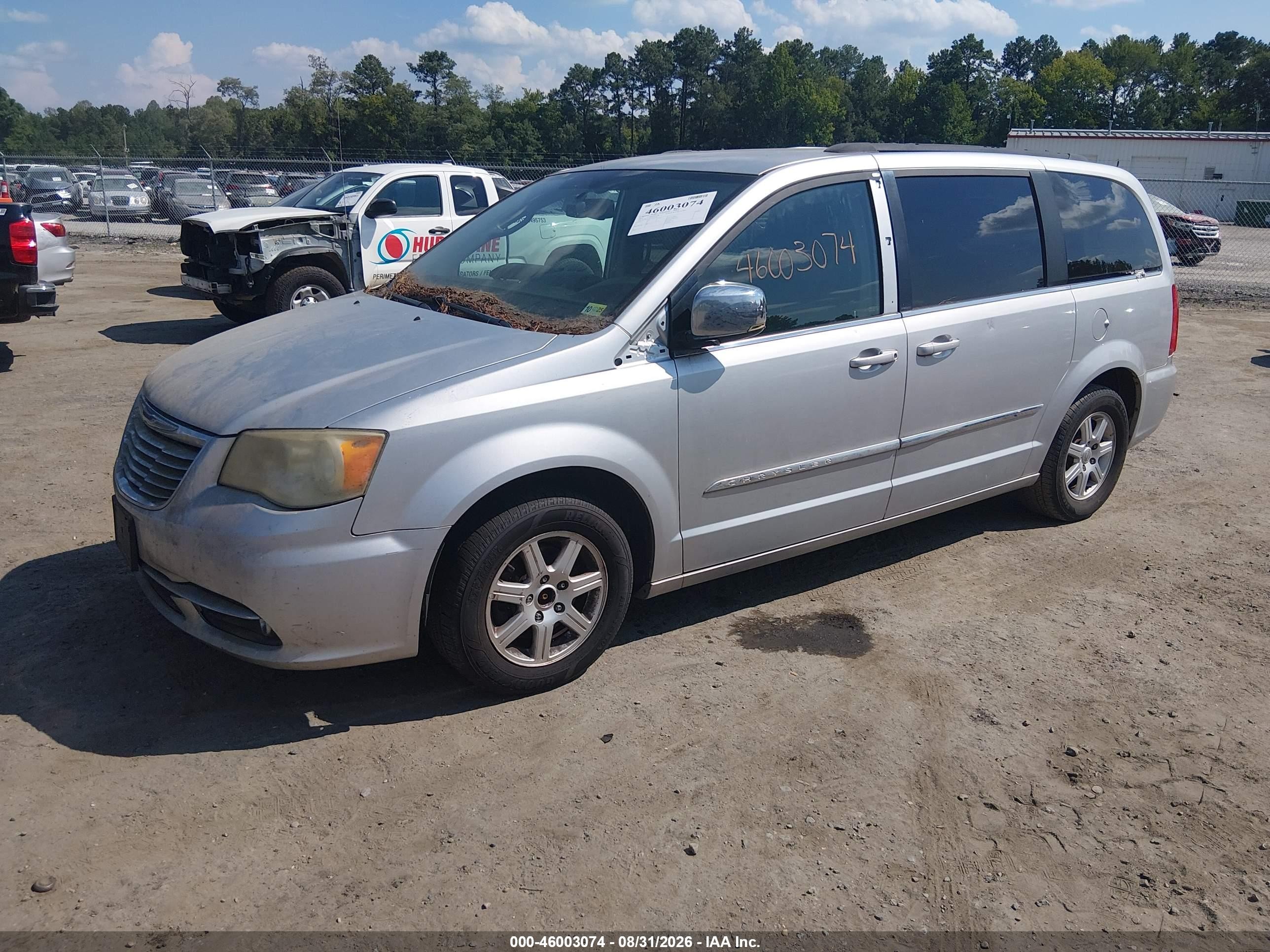2012 Chrysler Town & Country Touring-l Silver vin: 2C4RC1CG2CR124388