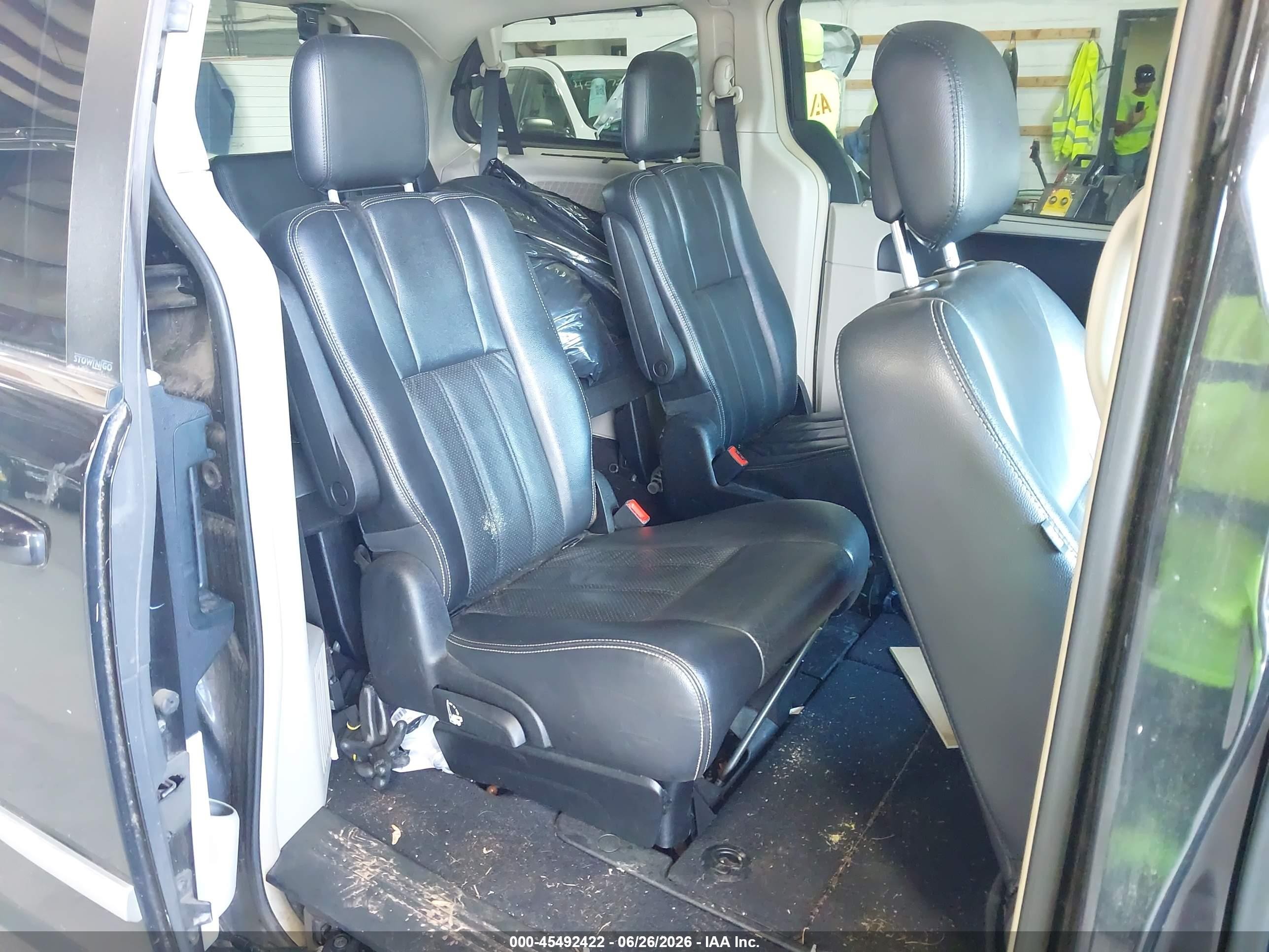 2012 Chrysler Town & Country Touring-l Black vin: 2C4RC1CG2CR143927