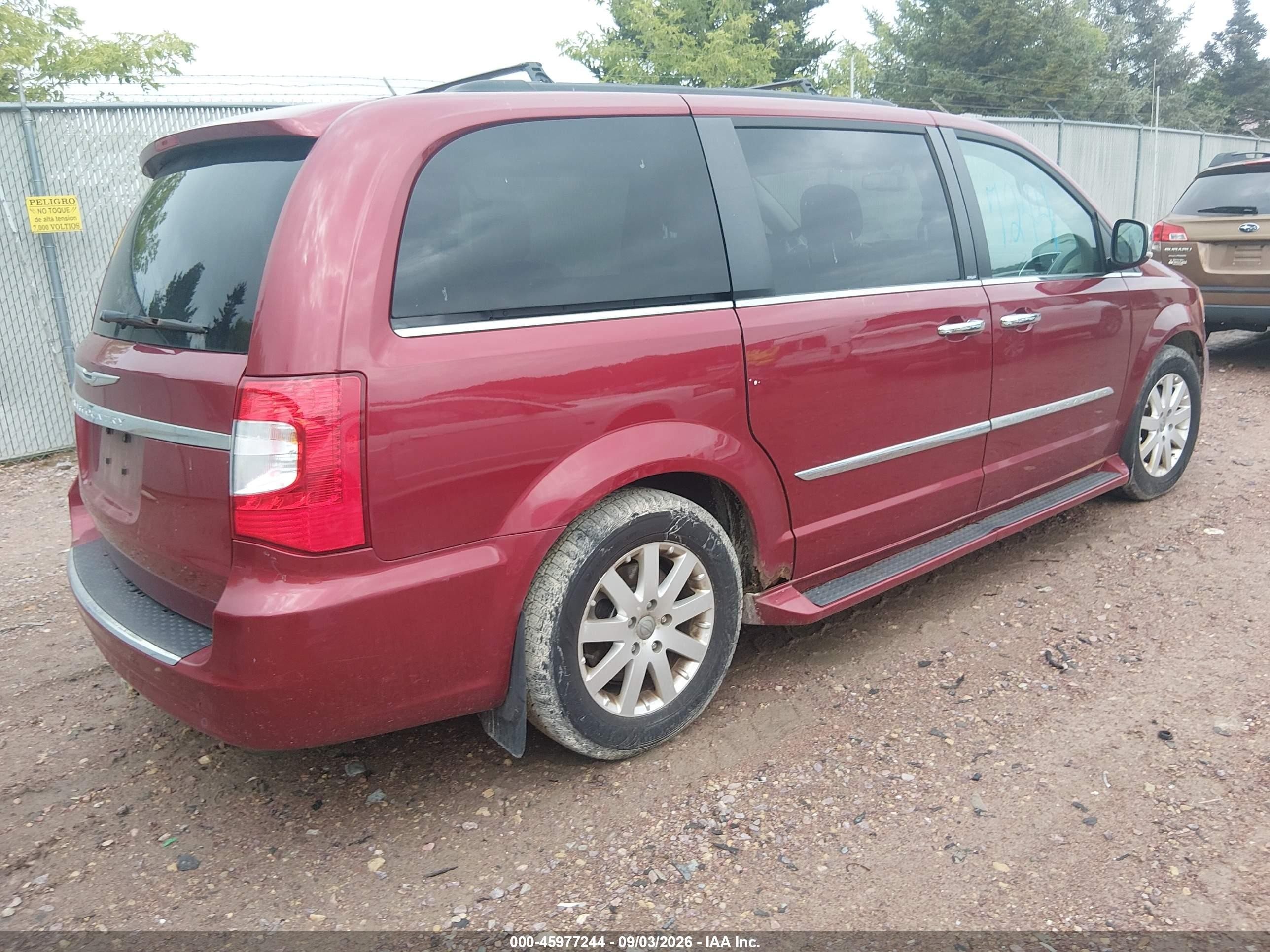 2012 Chrysler Town & Country Touring-l Maroon vin: 2C4RC1CG2CR338703