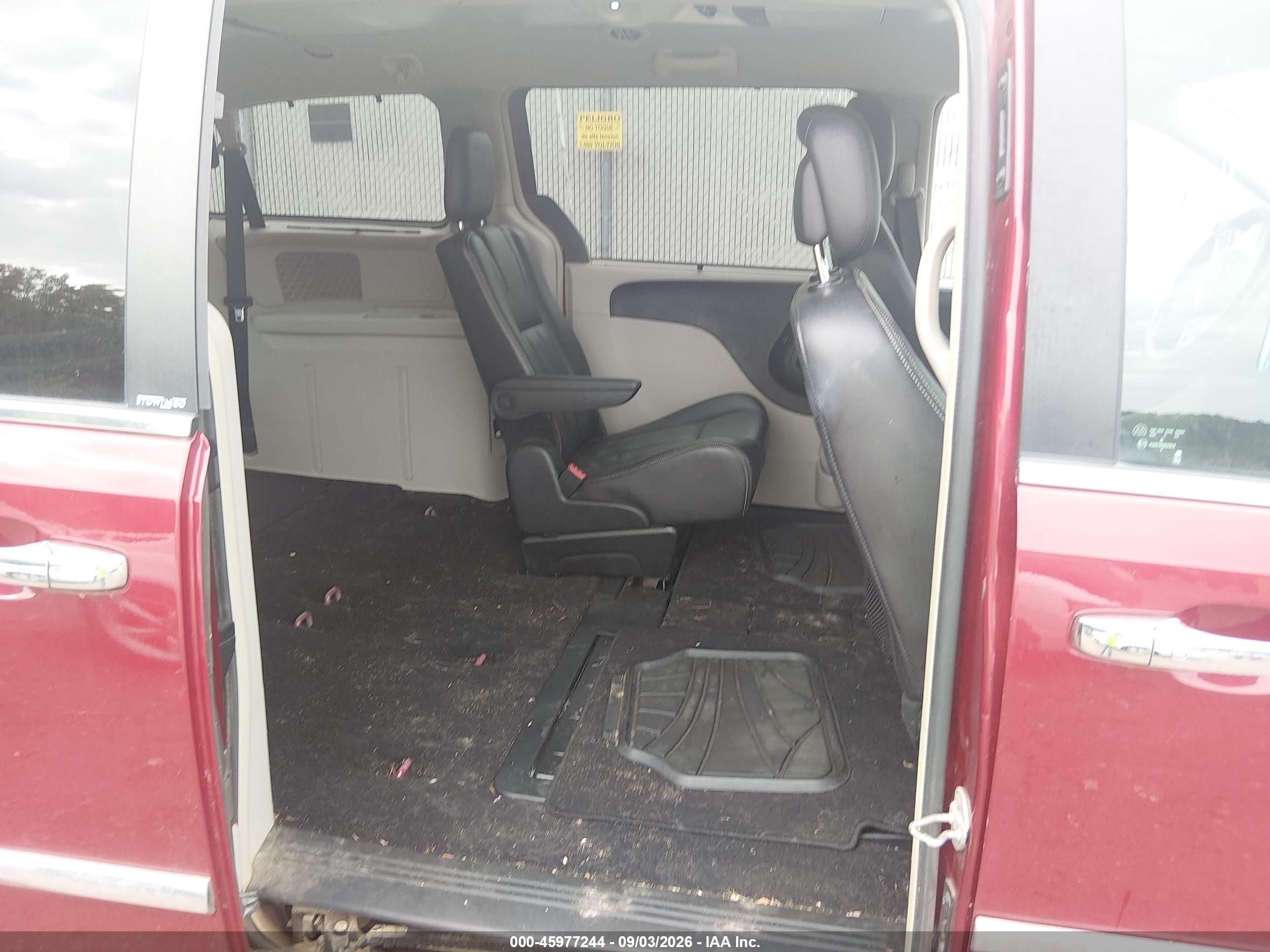 2012 Chrysler Town & Country Touring-l Maroon vin: 2C4RC1CG2CR338703