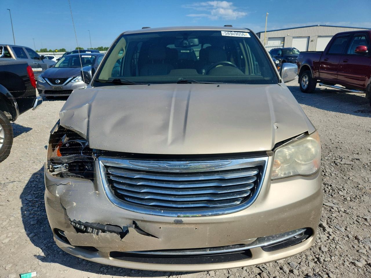 2013 Chrysler Town & Country Touring L Tan vin: 2C4RC1CG2DR558022